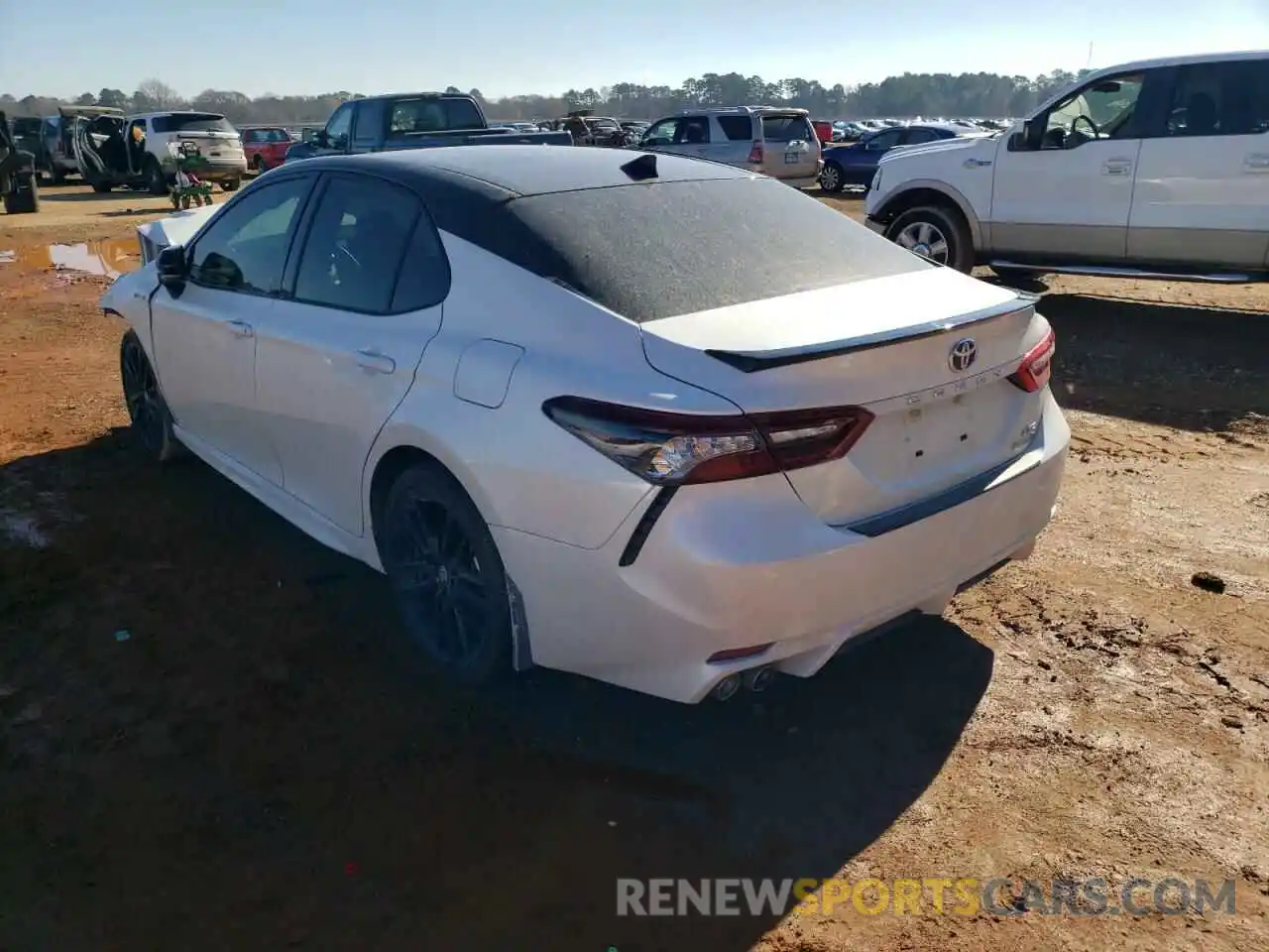 3 Photograph of a damaged car 4T1K31AKXMU026301 TOYOTA CAMRY 2021