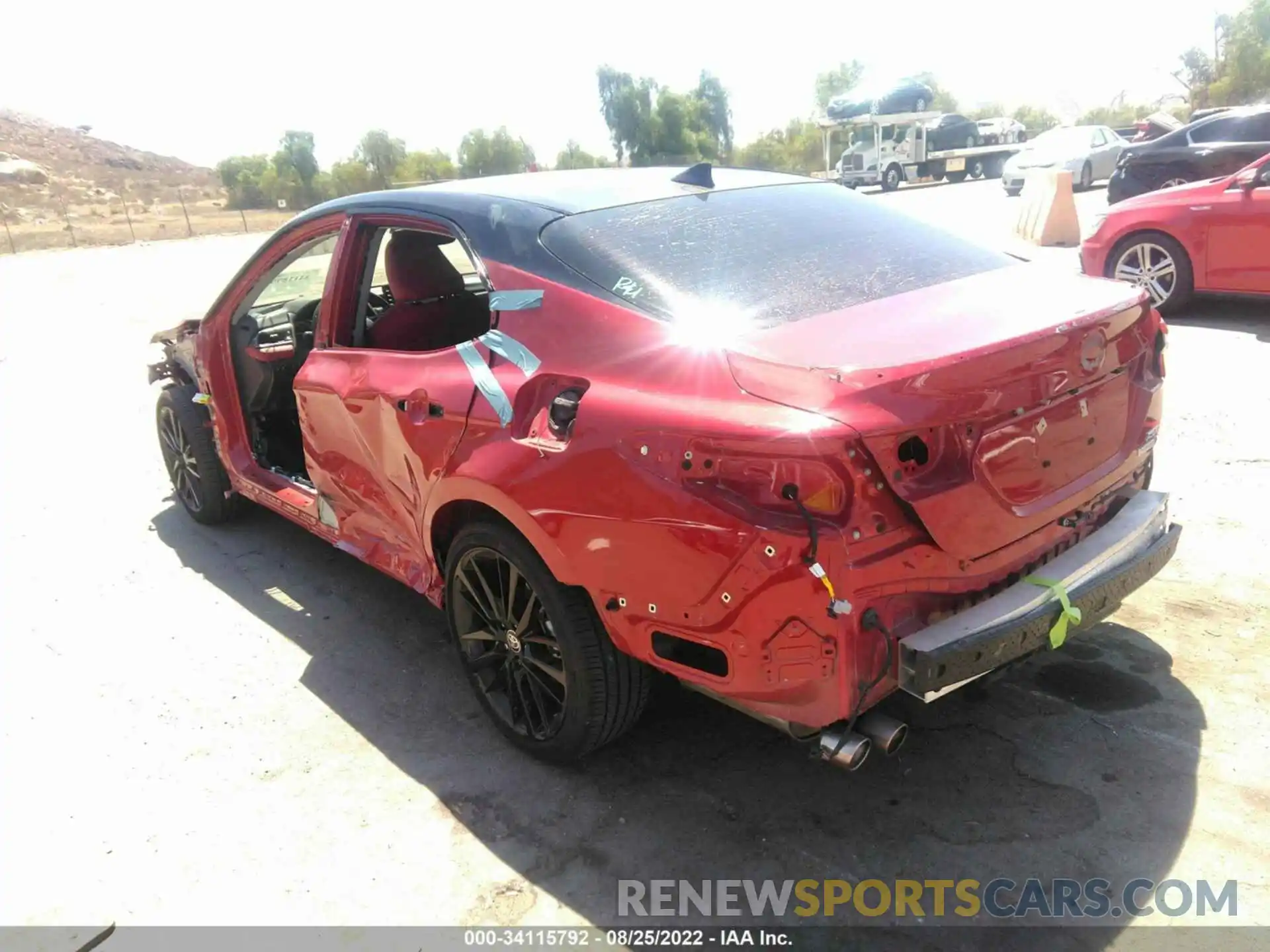 3 Photograph of a damaged car 4T1K31AKXMU028839 TOYOTA CAMRY 2021