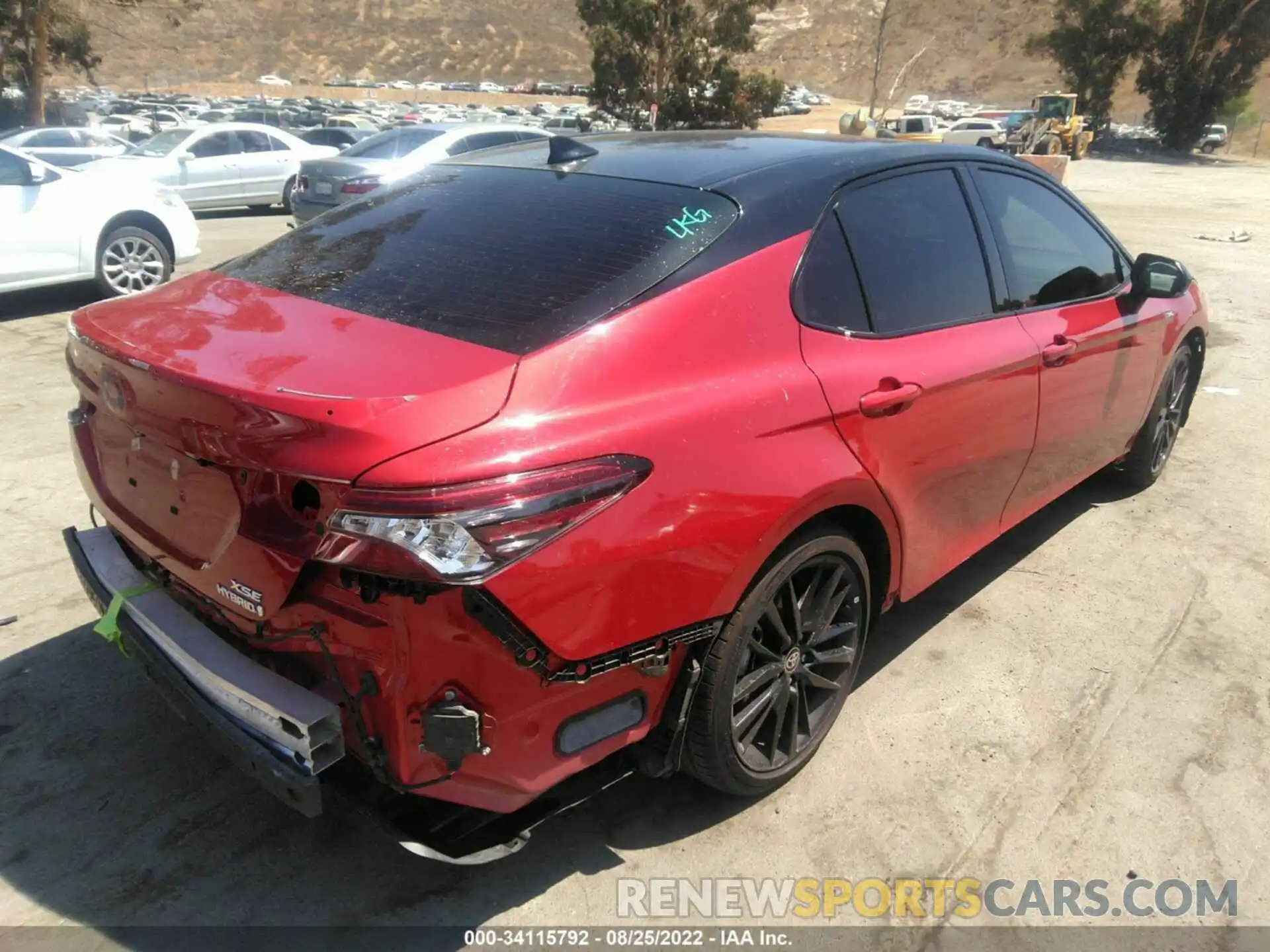 4 Photograph of a damaged car 4T1K31AKXMU028839 TOYOTA CAMRY 2021