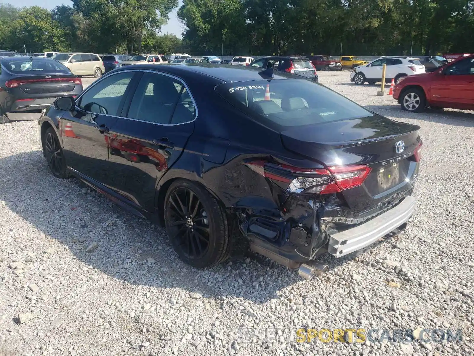 3 Photograph of a damaged car 4T1K31AKXMU547261 TOYOTA CAMRY 2021