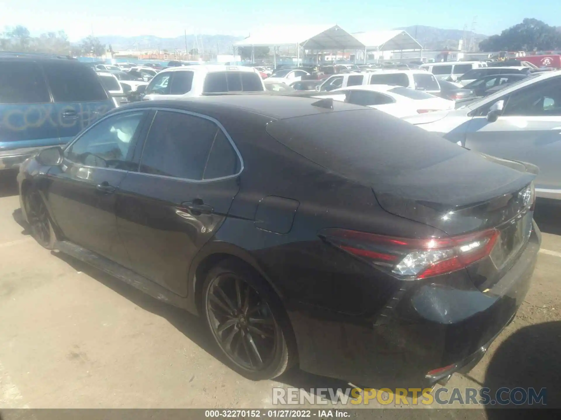 3 Photograph of a damaged car 4T1K31AKXMU567493 TOYOTA CAMRY 2021