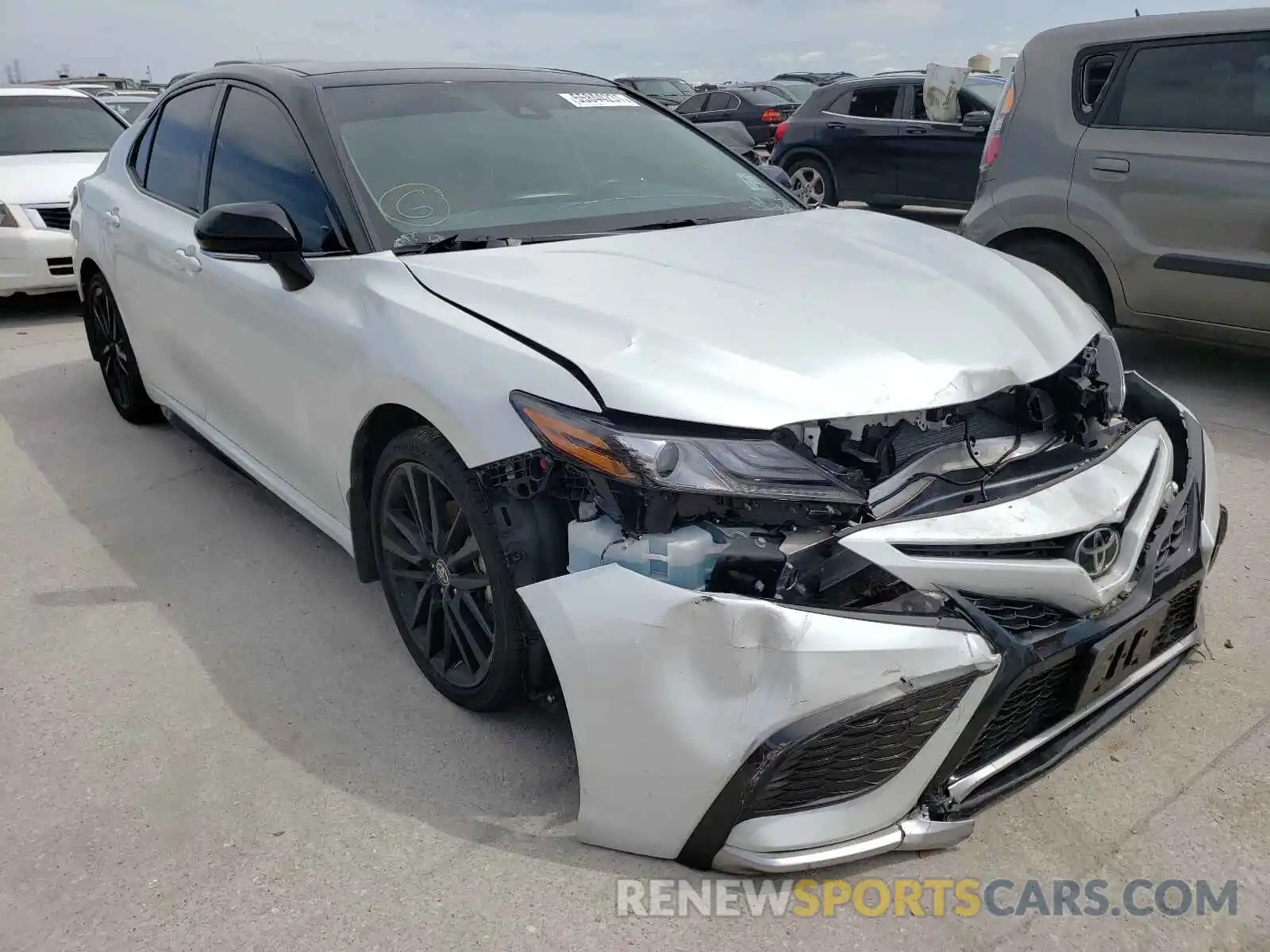 1 Photograph of a damaged car 4T1K61AK0MU413303 TOYOTA CAMRY 2021