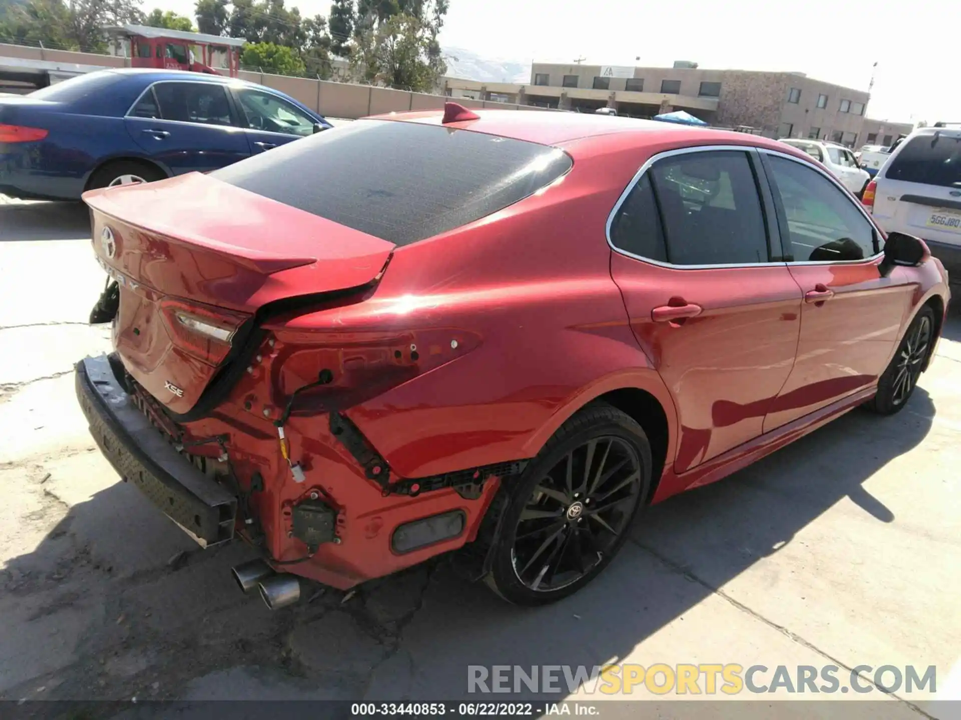 4 Photograph of a damaged car 4T1K61AK0MU429095 TOYOTA CAMRY 2021