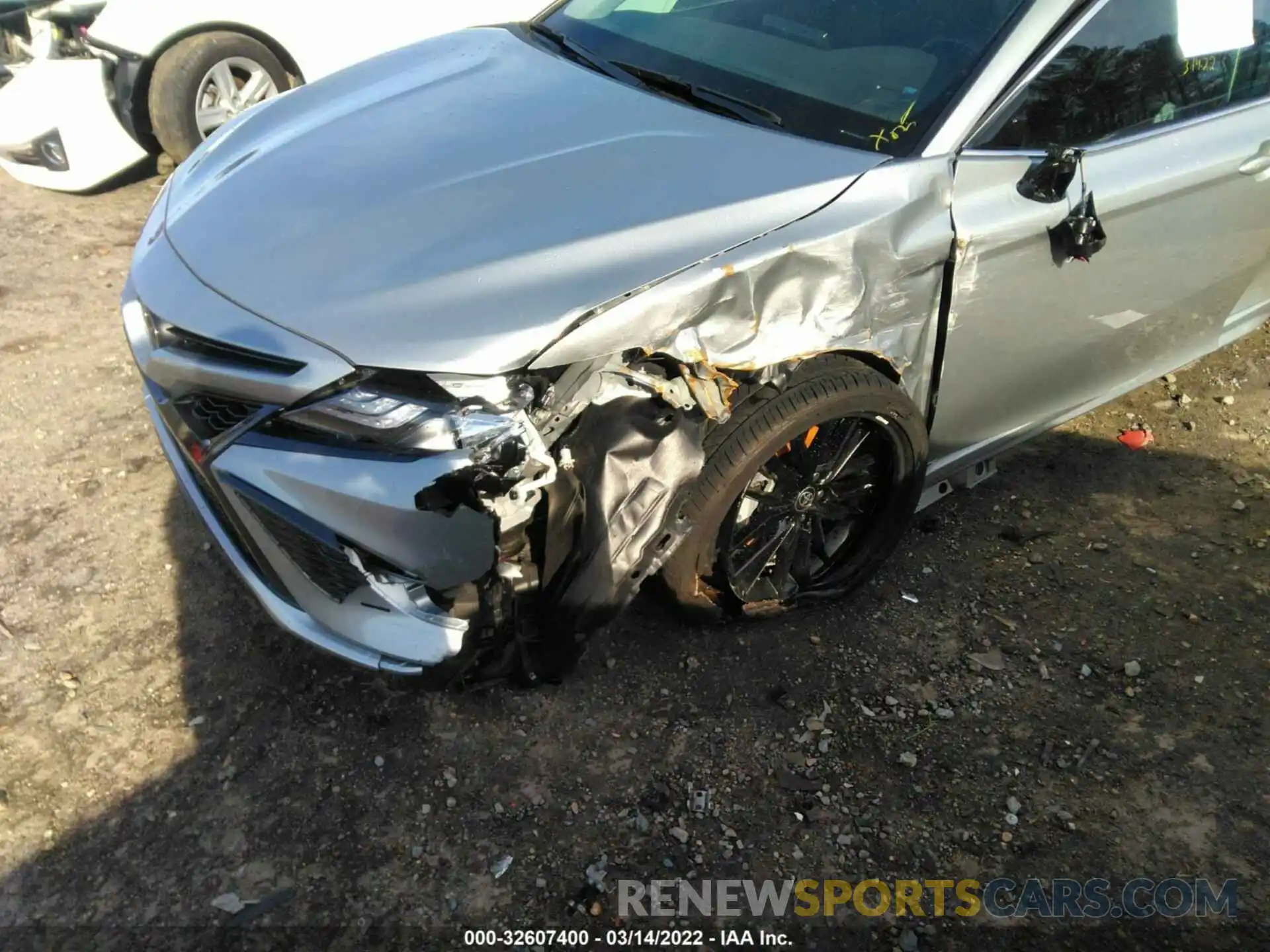 6 Photograph of a damaged car 4T1K61AK0MU449721 TOYOTA CAMRY 2021