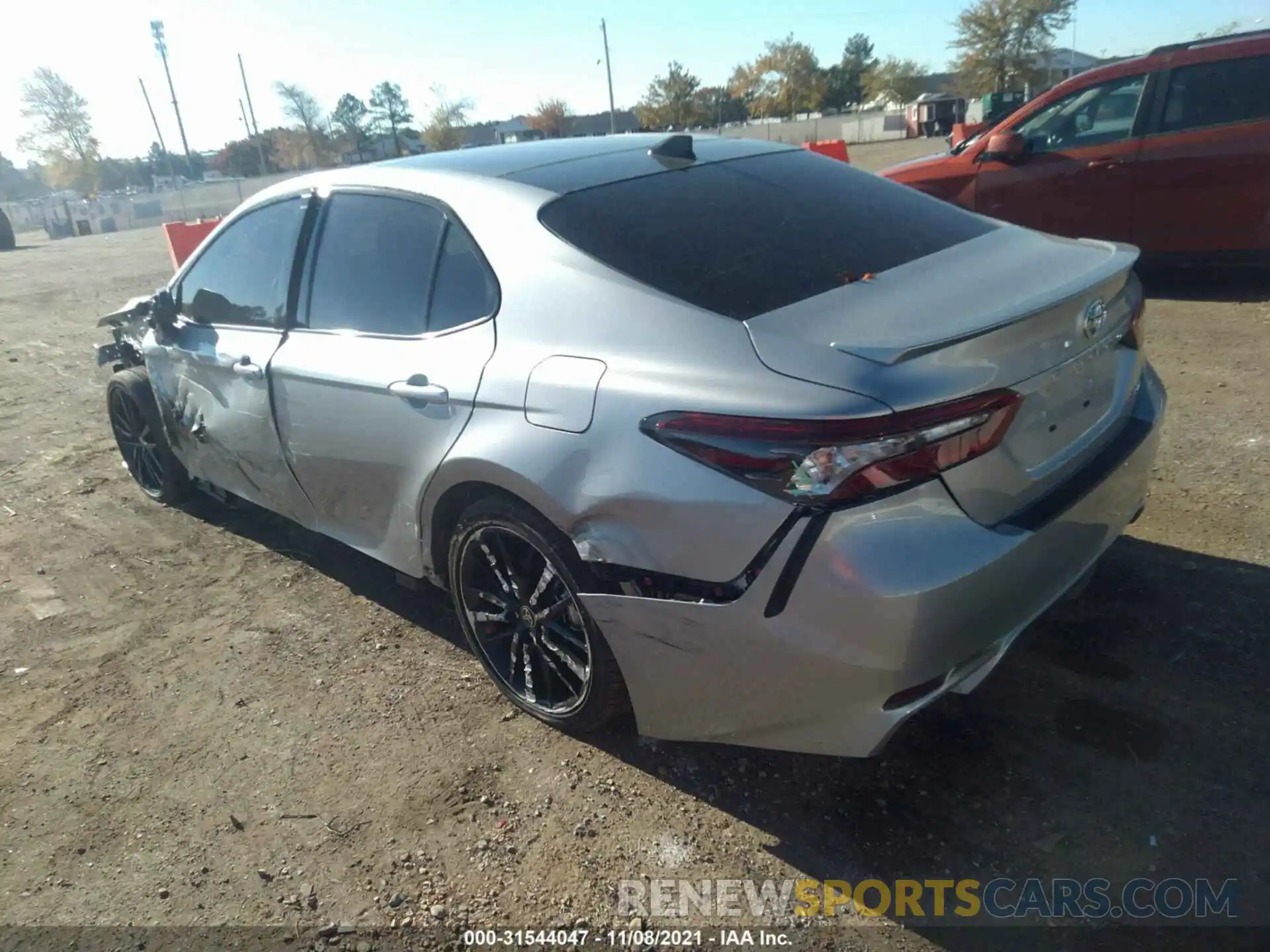 3 Photograph of a damaged car 4T1K61AK0MU450898 TOYOTA CAMRY 2021