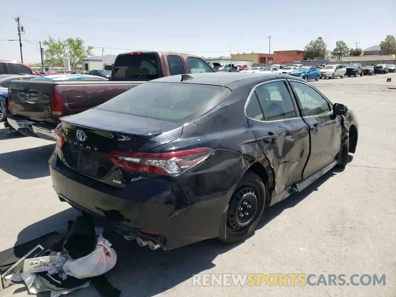 4 Photograph of a damaged car 4T1K61AK0MU479883 TOYOTA CAMRY 2021