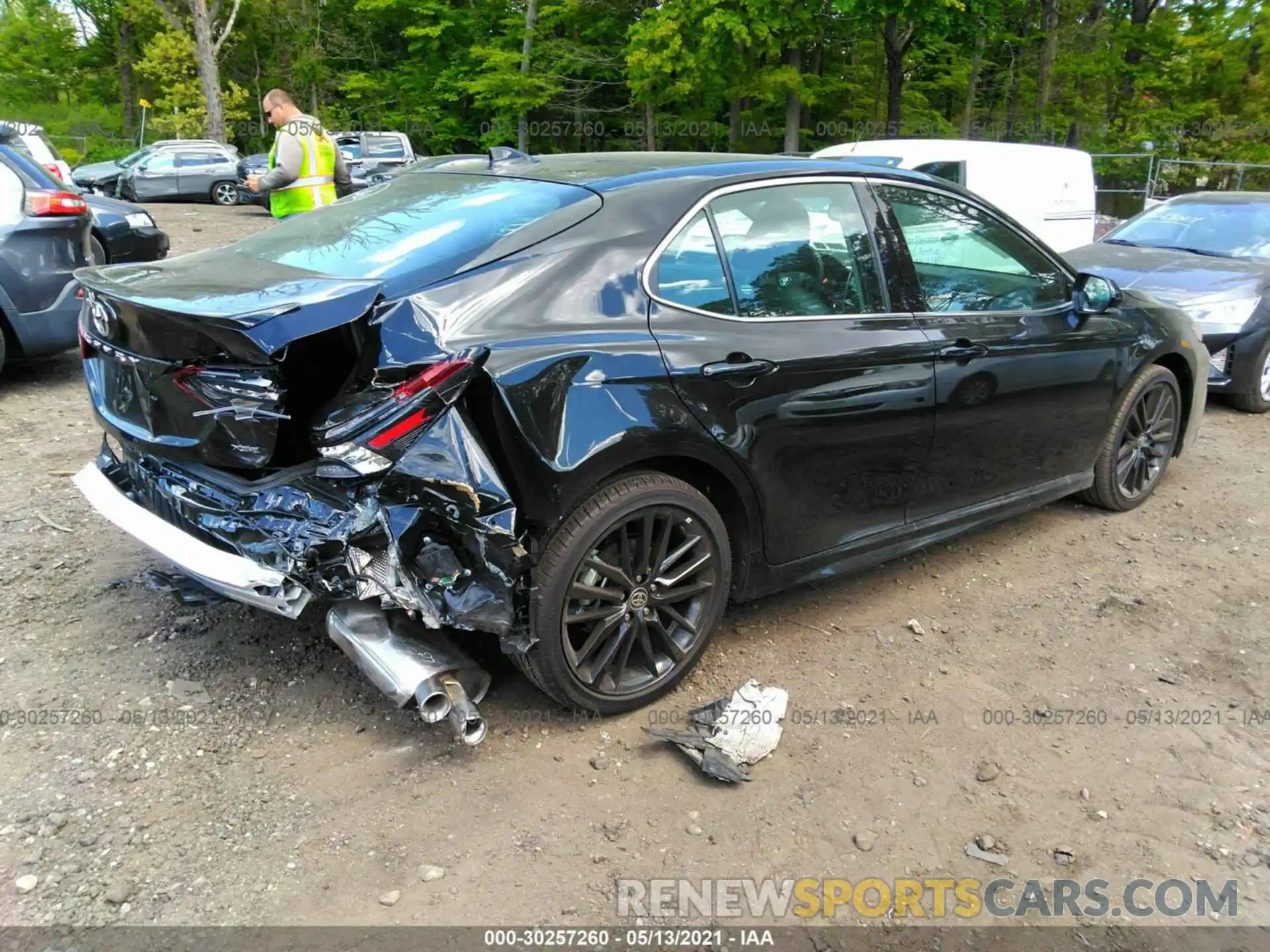 4 Photograph of a damaged car 4T1K61AK0MU518682 TOYOTA CAMRY 2021