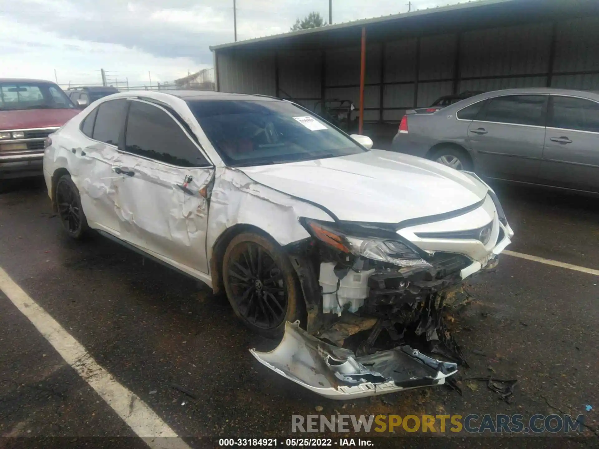 6 Photograph of a damaged car 4T1K61AK0MU525096 TOYOTA CAMRY 2021