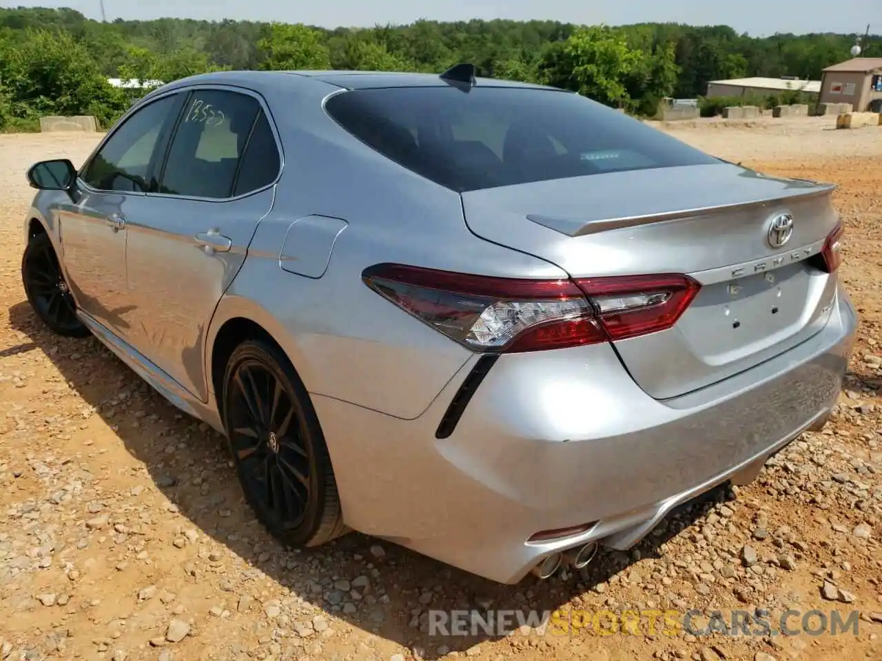 3 Photograph of a damaged car 4T1K61AK0MU543727 TOYOTA CAMRY 2021