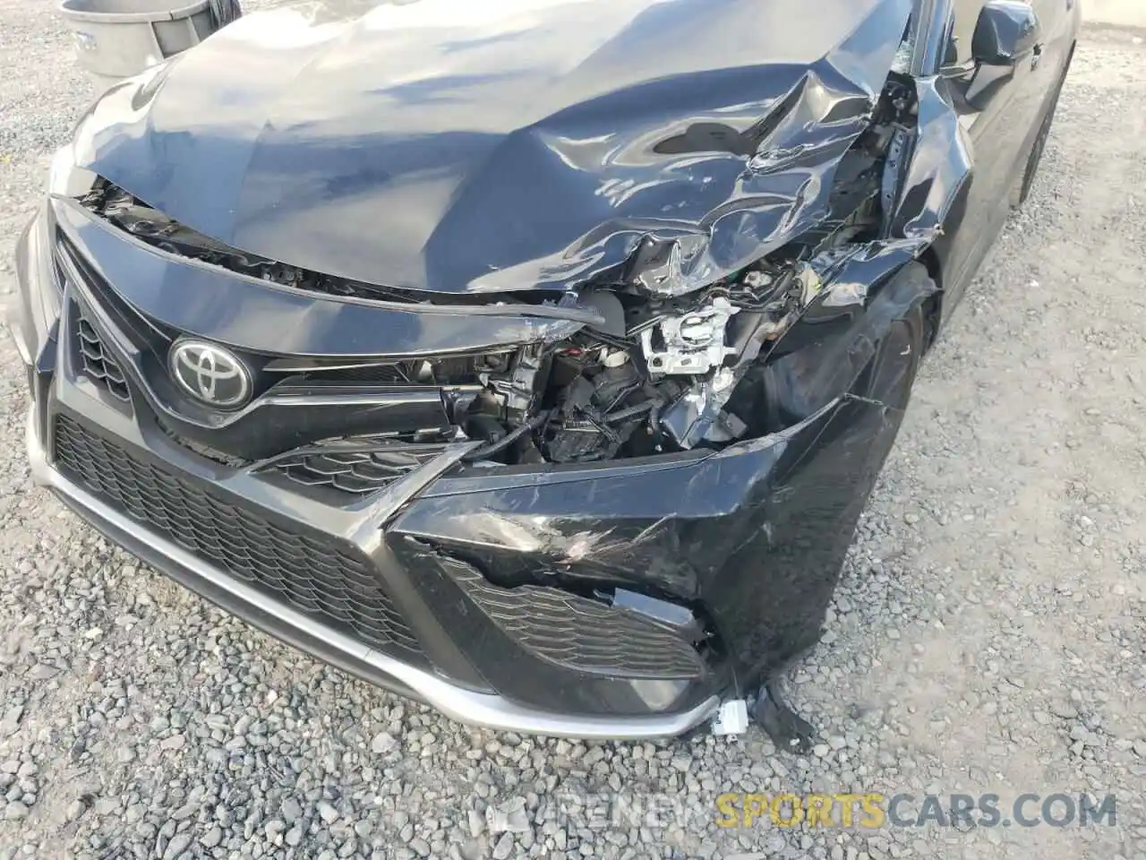 9 Photograph of a damaged car 4T1K61AK0MU545008 TOYOTA CAMRY 2021