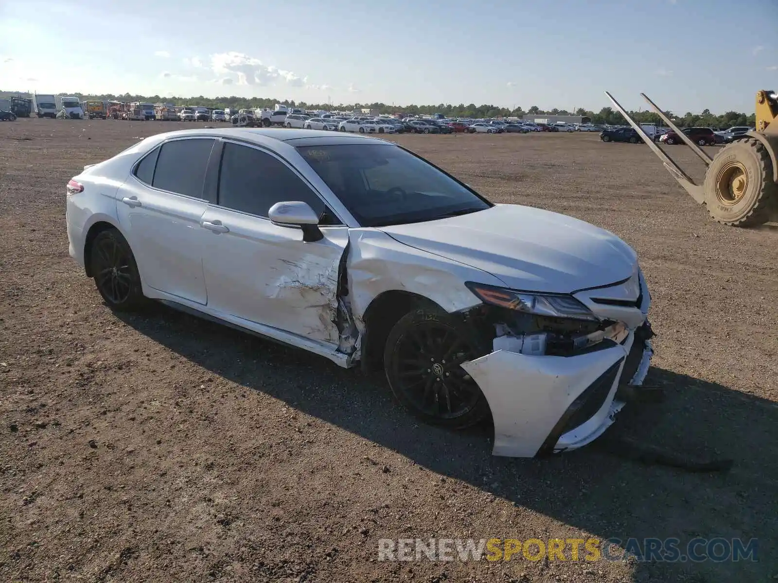 1 Photograph of a damaged car 4T1K61AK0MU552489 TOYOTA CAMRY 2021