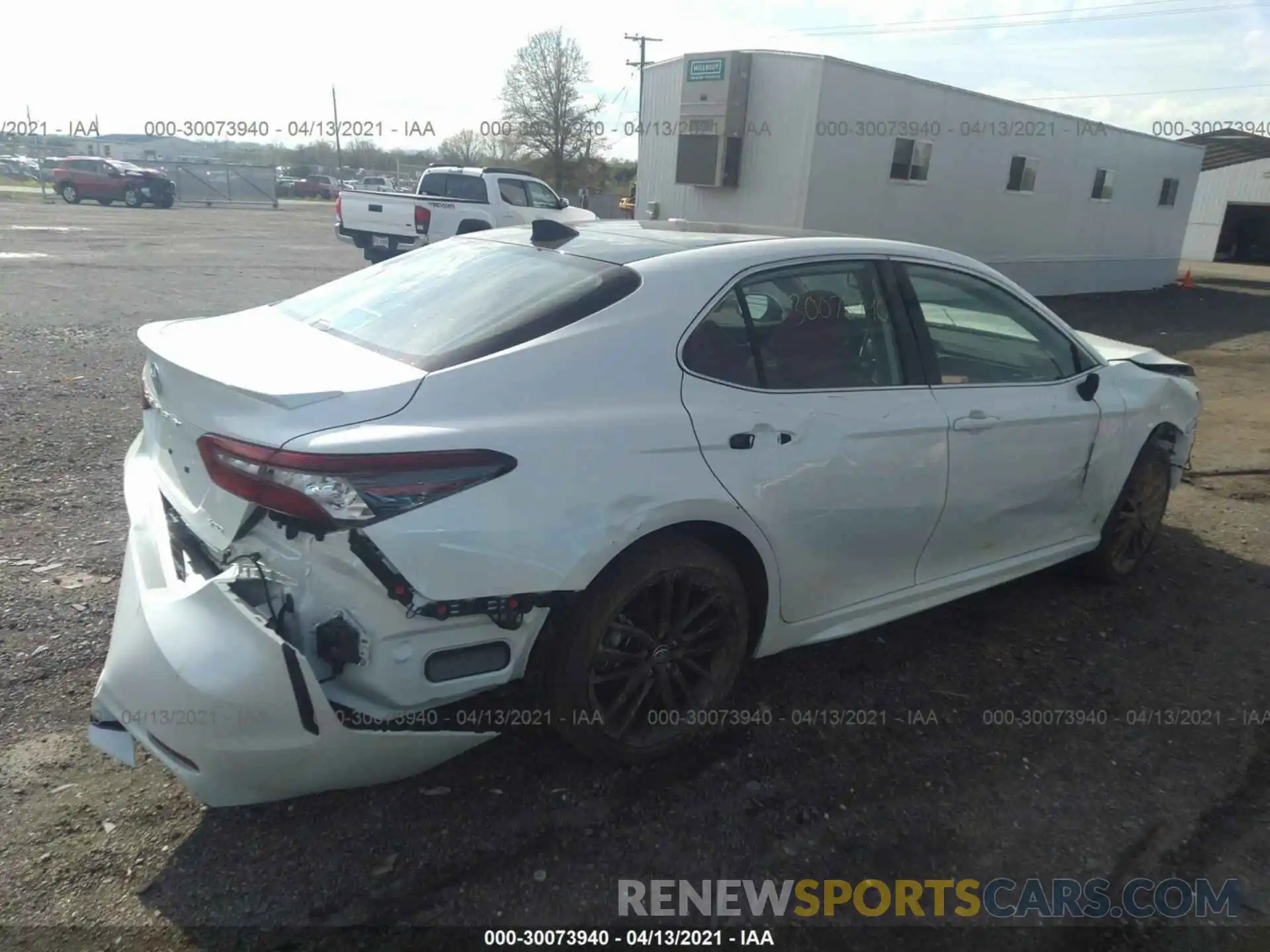 4 Photograph of a damaged car 4T1K61AK0MU555635 TOYOTA CAMRY 2021