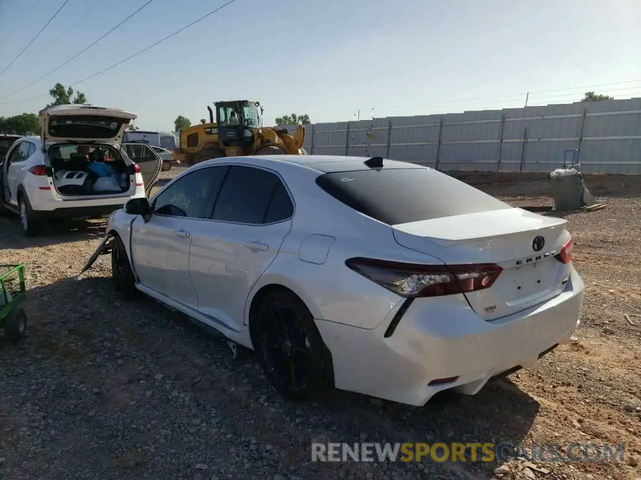 3 Photograph of a damaged car 4T1K61AK0MU595794 TOYOTA CAMRY 2021