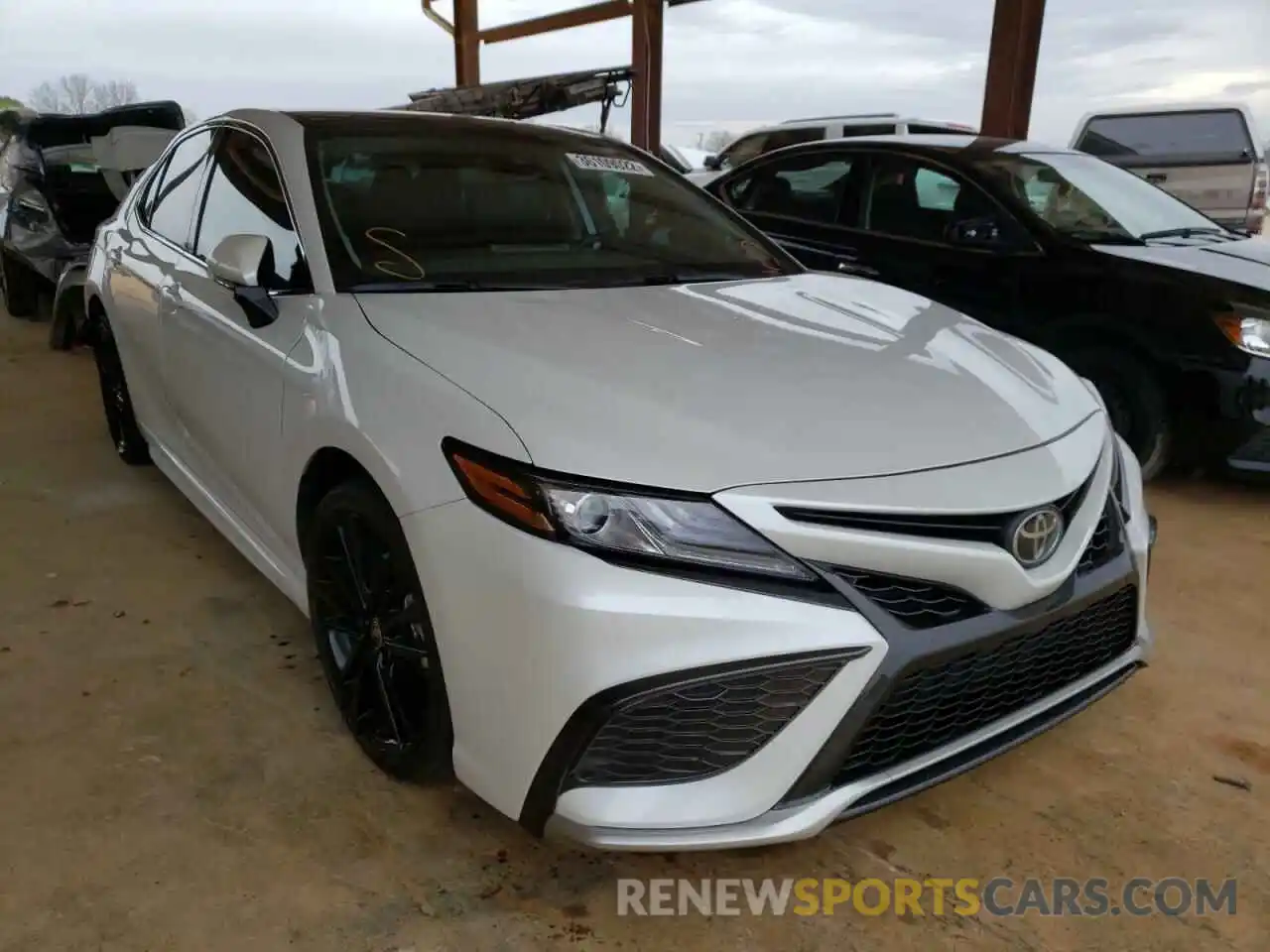 1 Photograph of a damaged car 4T1K61AK0MU610018 TOYOTA CAMRY 2021