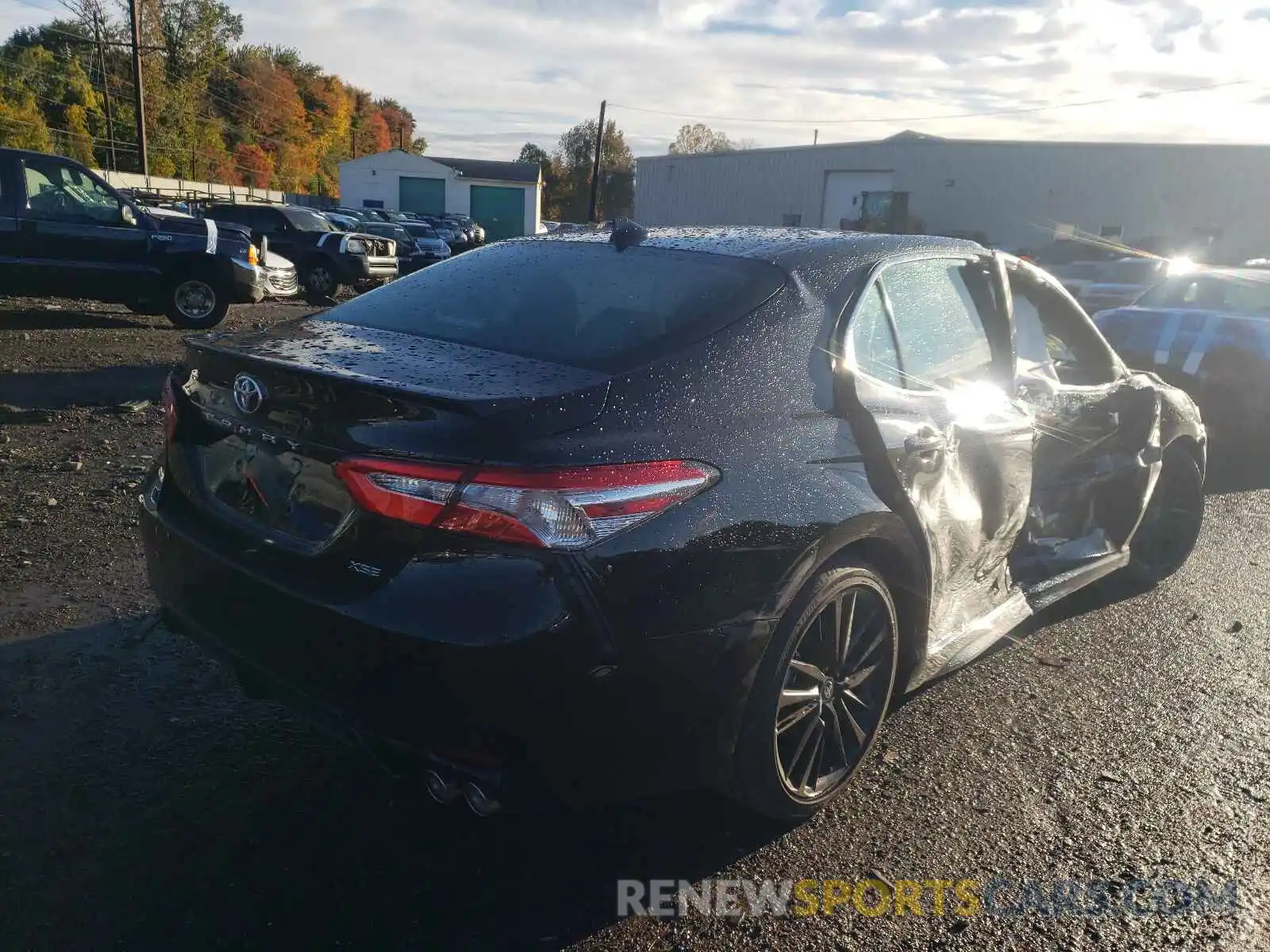 4 Photograph of a damaged car 4T1K61AK0MU611430 TOYOTA CAMRY 2021