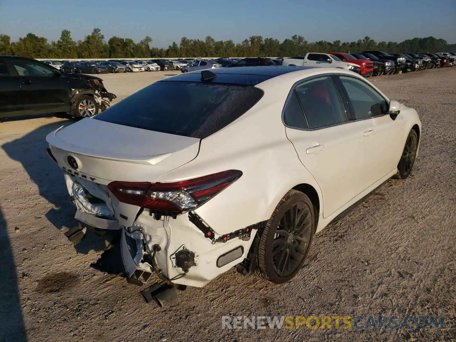 4 Photograph of a damaged car 4T1K61AK1MU416744 TOYOTA CAMRY 2021