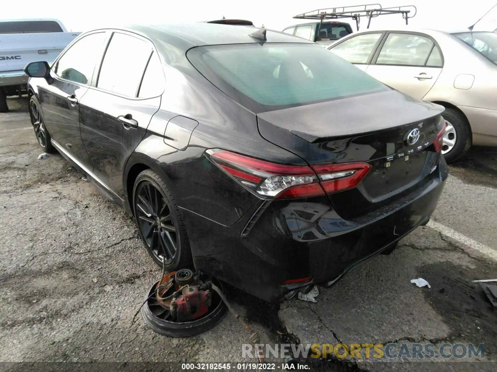 3 Photograph of a damaged car 4T1K61AK1MU423628 TOYOTA CAMRY 2021