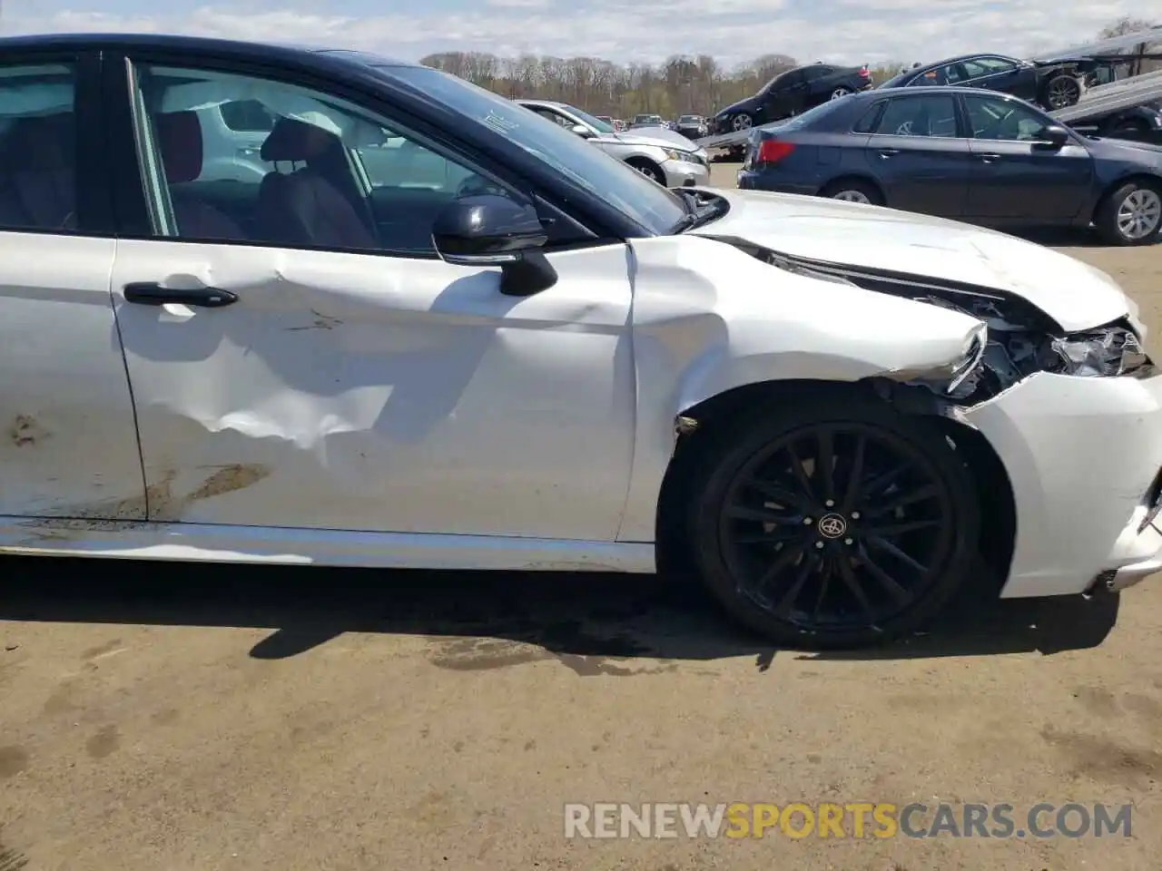 9 Photograph of a damaged car 4T1K61AK1MU426349 TOYOTA CAMRY 2021