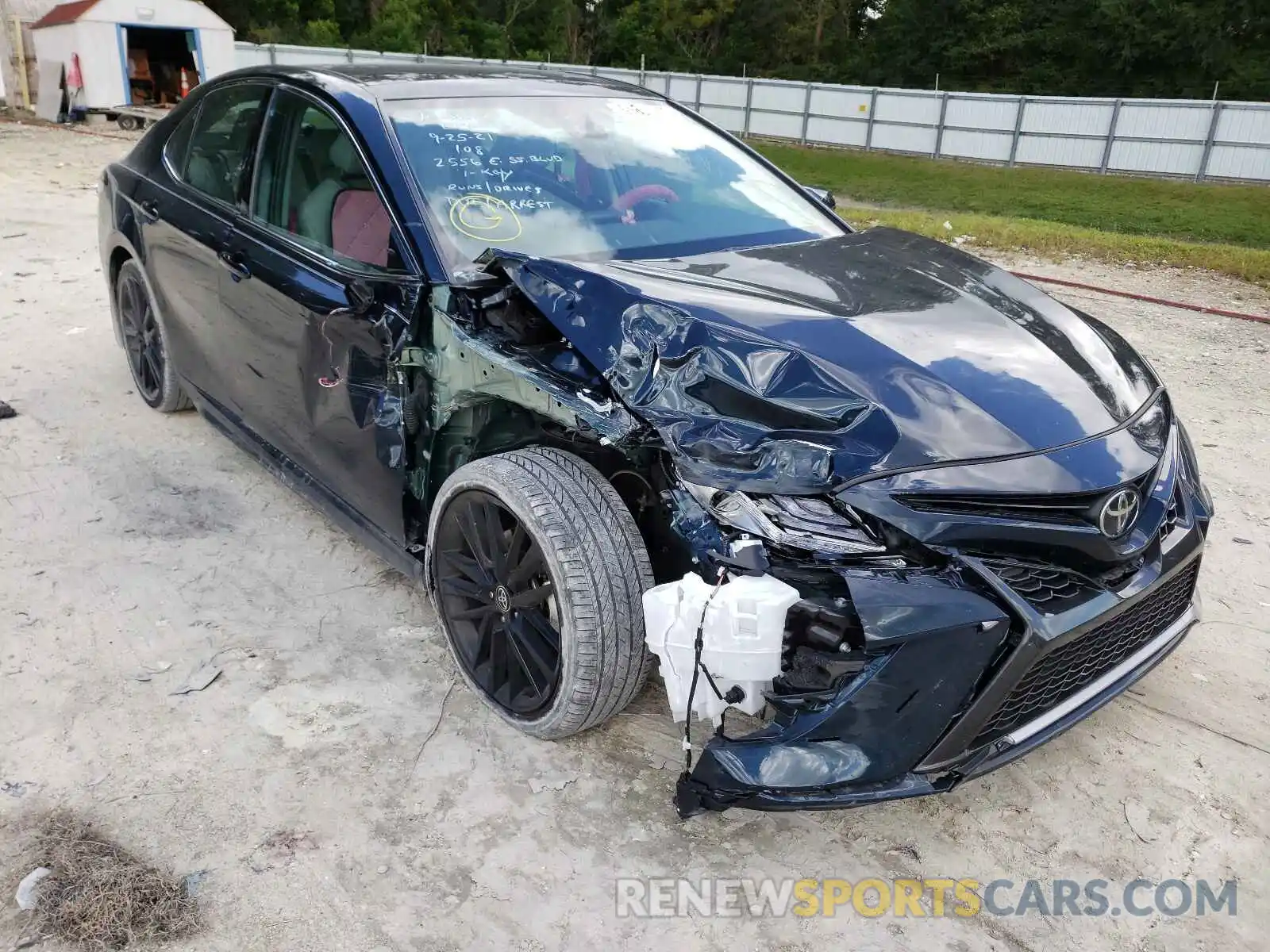 1 Photograph of a damaged car 4T1K61AK1MU430885 TOYOTA CAMRY 2021