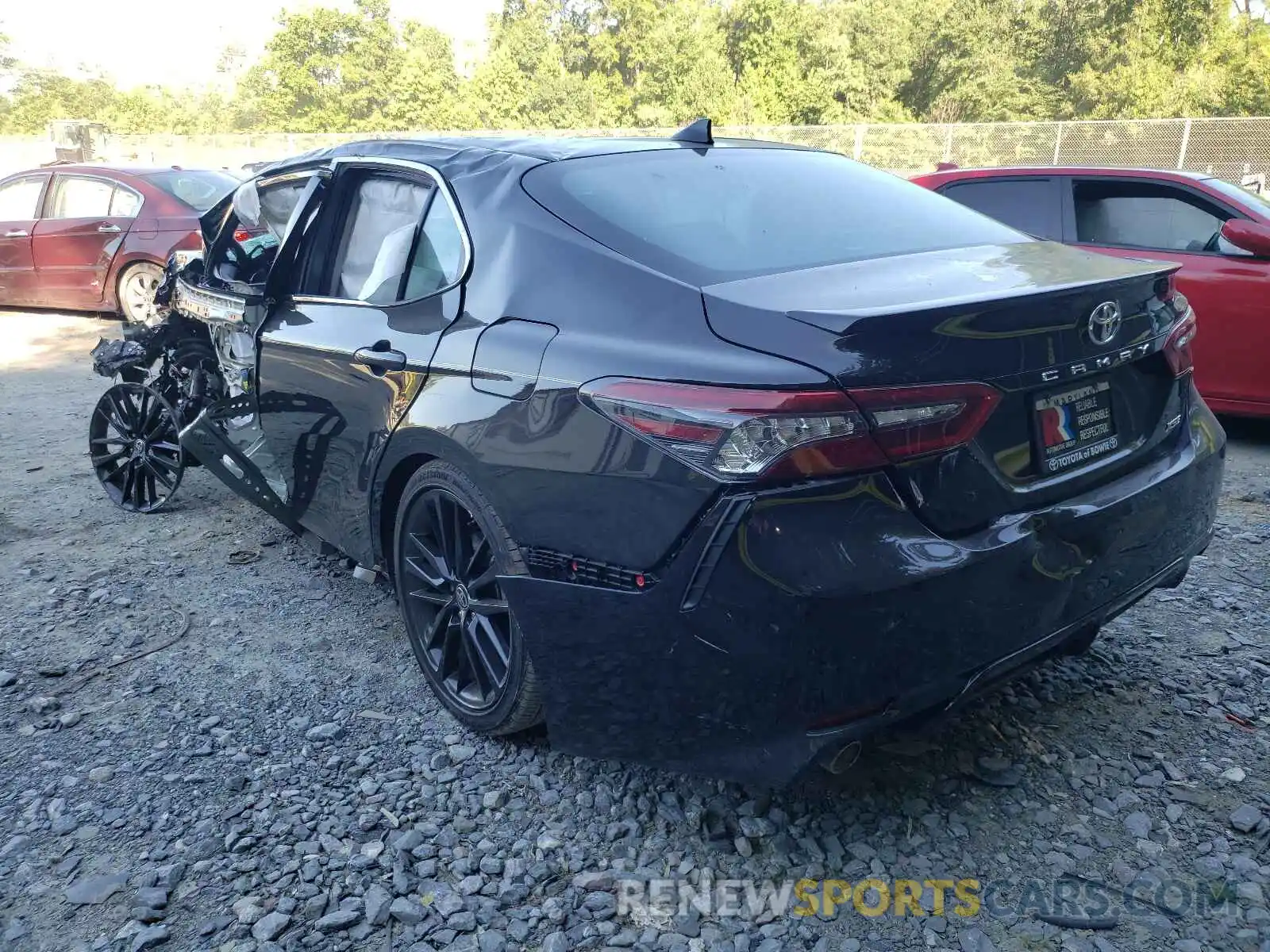 3 Photograph of a damaged car 4T1K61AK1MU450070 TOYOTA CAMRY 2021