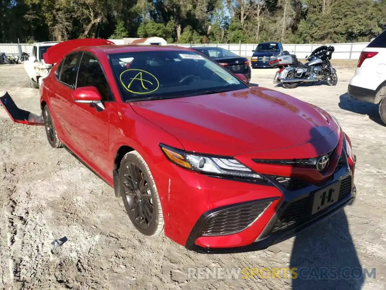 1 Photograph of a damaged car 4T1K61AK1MU450327 TOYOTA CAMRY 2021