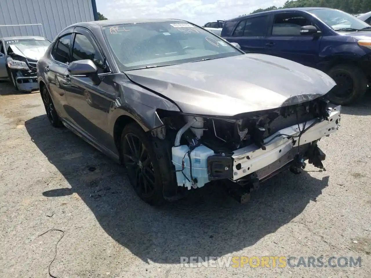 1 Photograph of a damaged car 4T1K61AK1MU521882 TOYOTA CAMRY 2021