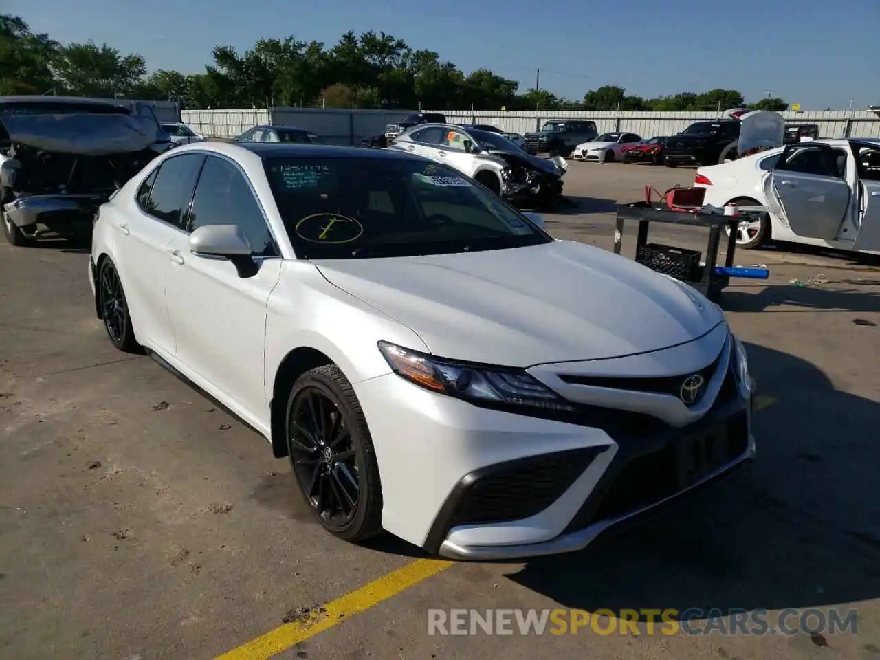 1 Photograph of a damaged car 4T1K61AK1MU578437 TOYOTA CAMRY 2021