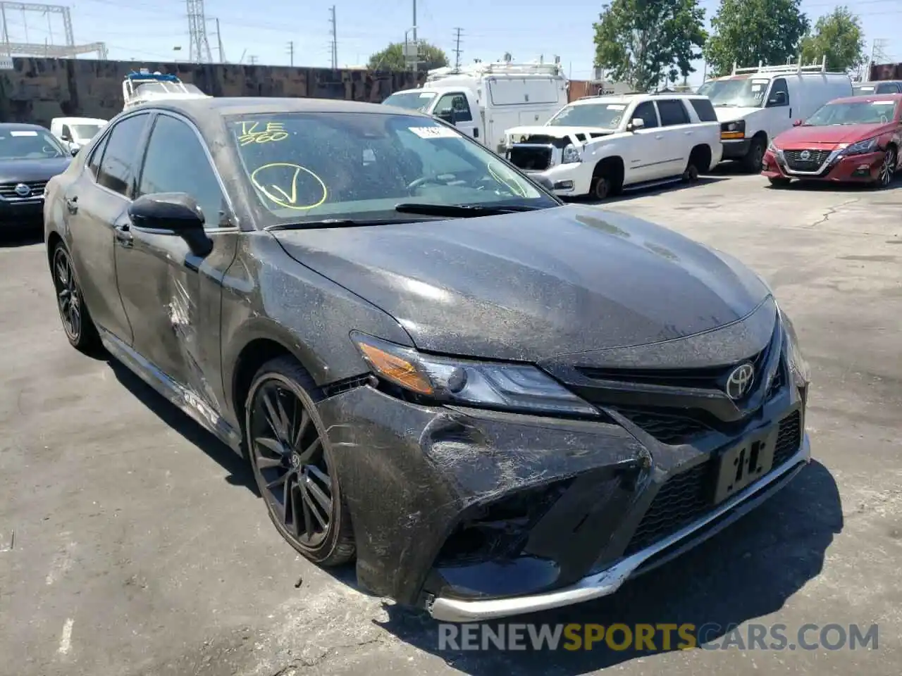 1 Photograph of a damaged car 4T1K61AK1MU588756 TOYOTA CAMRY 2021