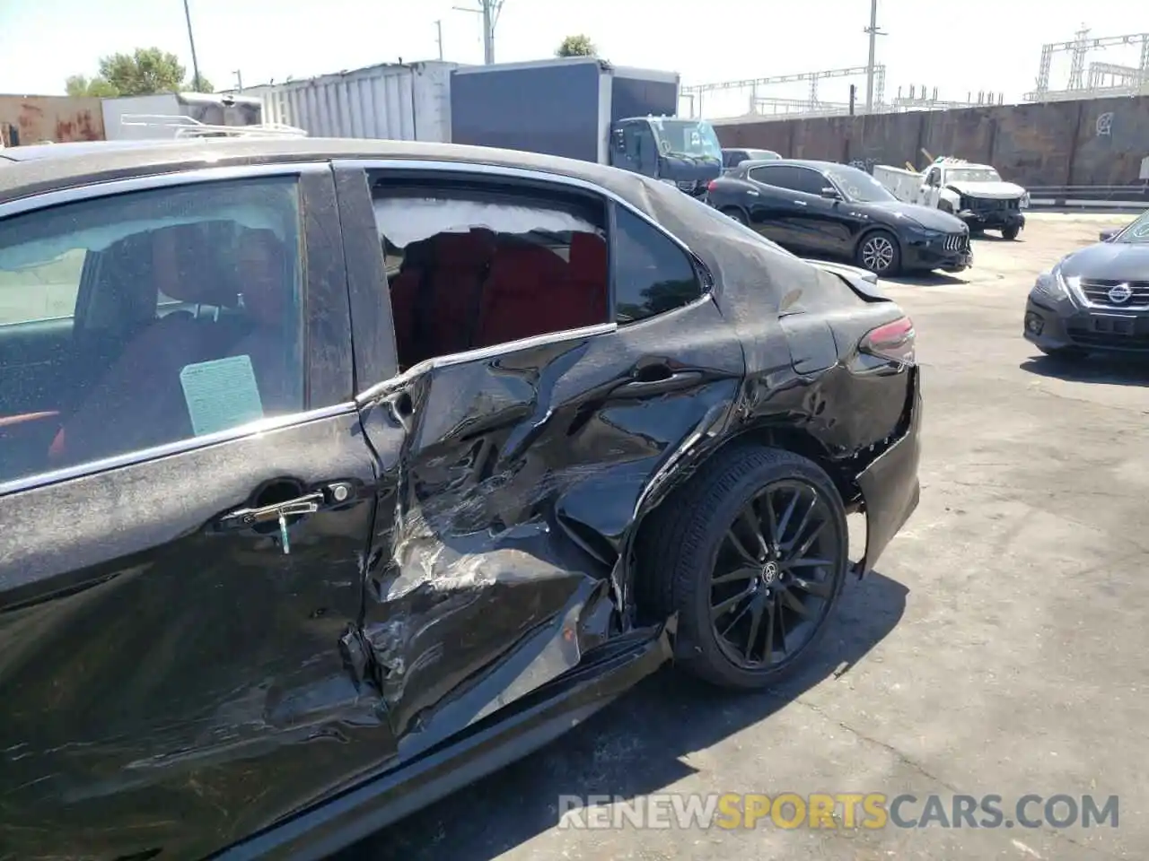 9 Photograph of a damaged car 4T1K61AK1MU588756 TOYOTA CAMRY 2021