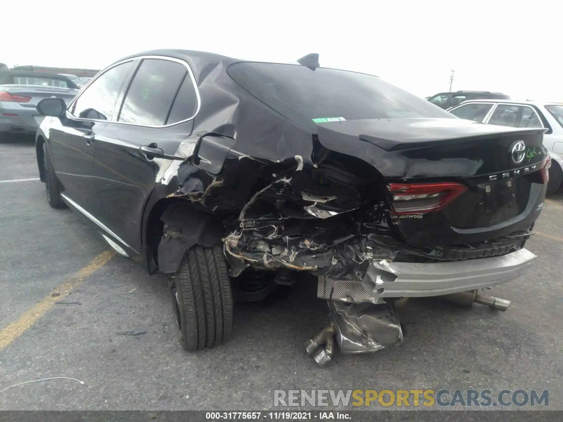 6 Photograph of a damaged car 4T1K61AK2MU441197 TOYOTA CAMRY 2021