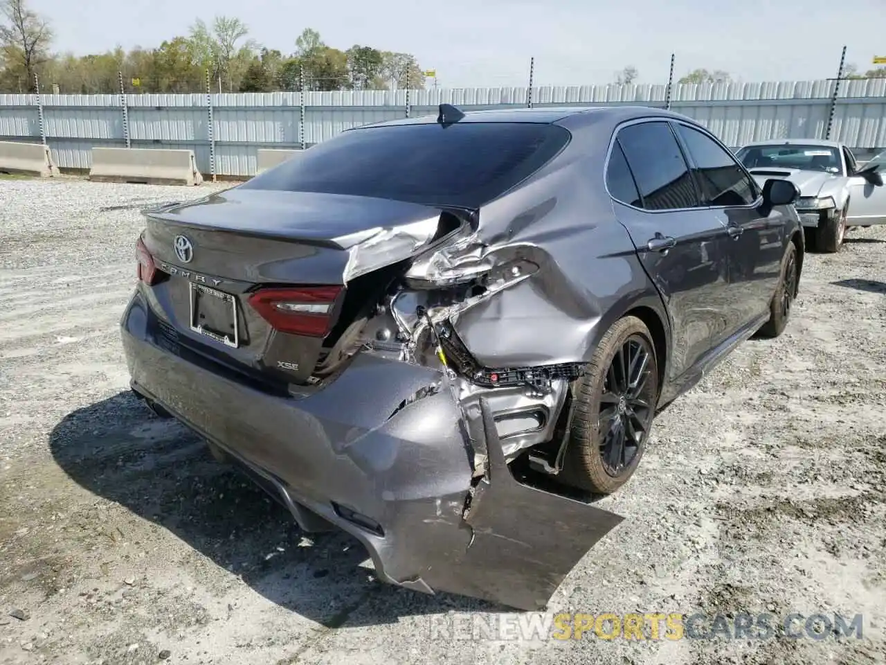 4 Photograph of a damaged car 4T1K61AK2MU445556 TOYOTA CAMRY 2021