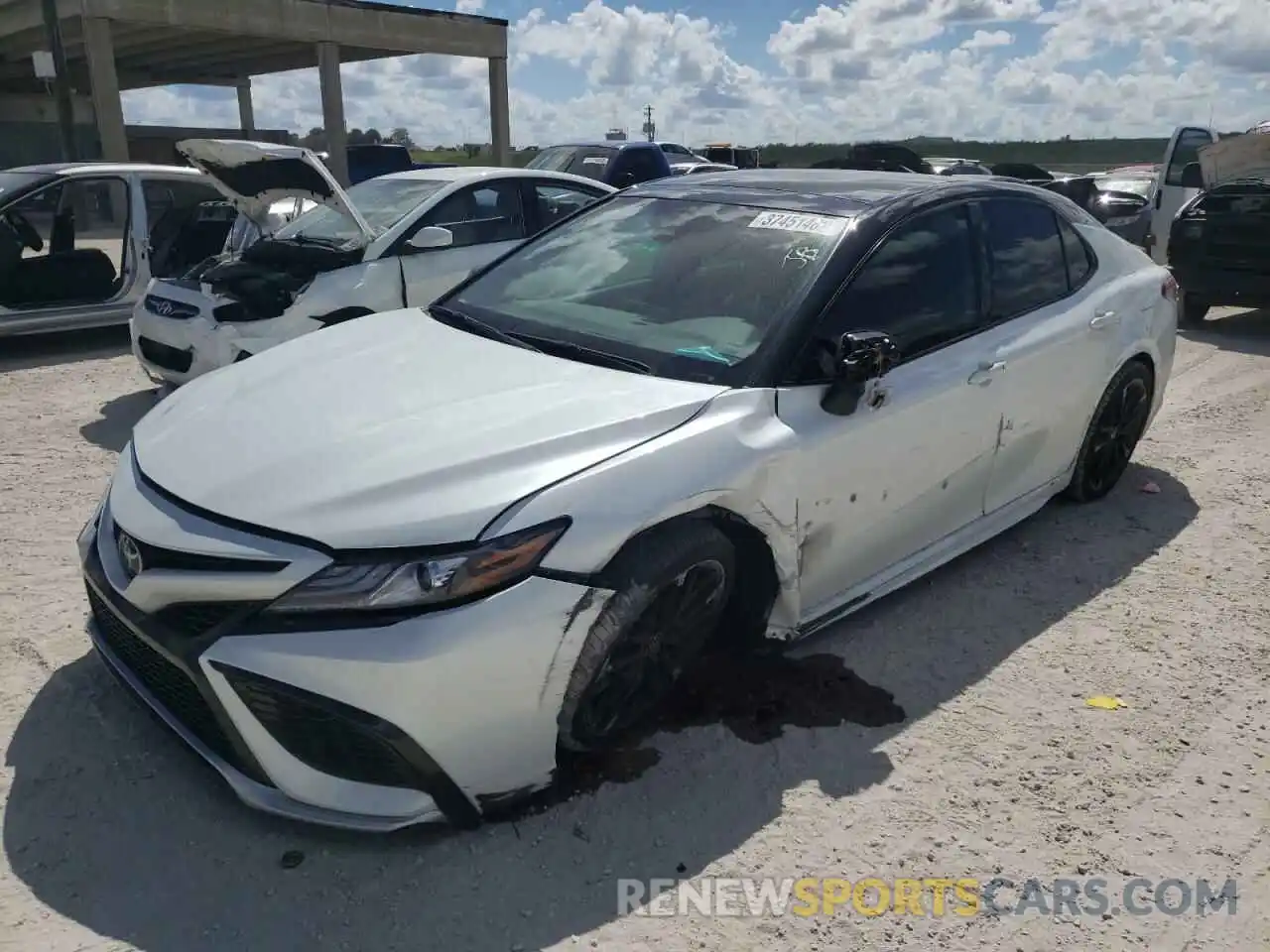 2 Photograph of a damaged car 4T1K61AK2MU462647 TOYOTA CAMRY 2021