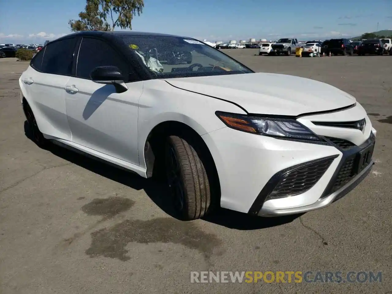 1 Photograph of a damaged car 4T1K61AK2MU466651 TOYOTA CAMRY 2021