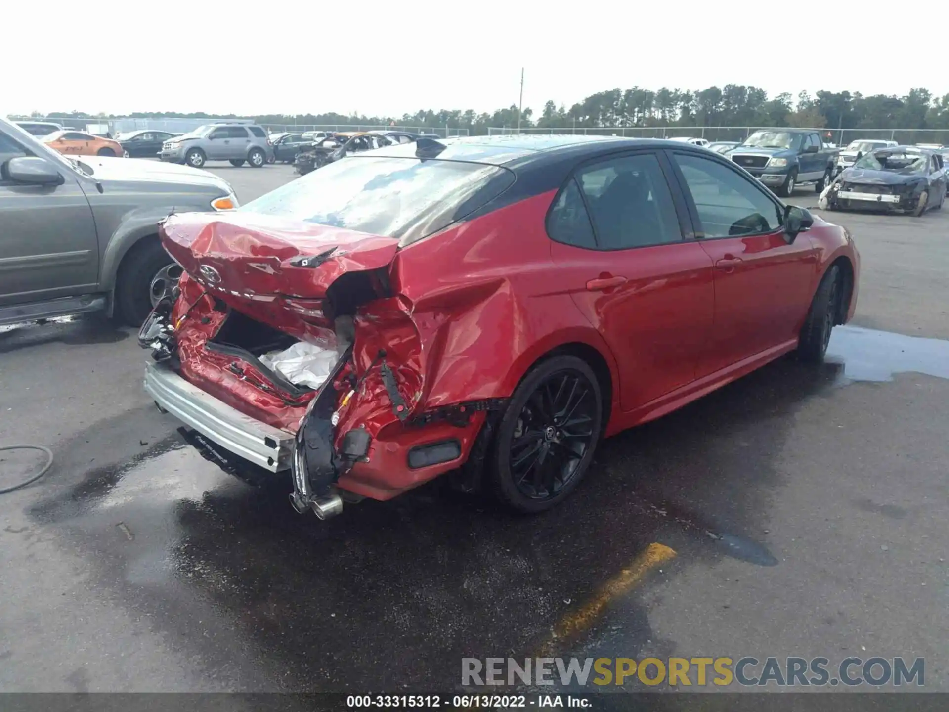 4 Photograph of a damaged car 4T1K61AK2MU477407 TOYOTA CAMRY 2021