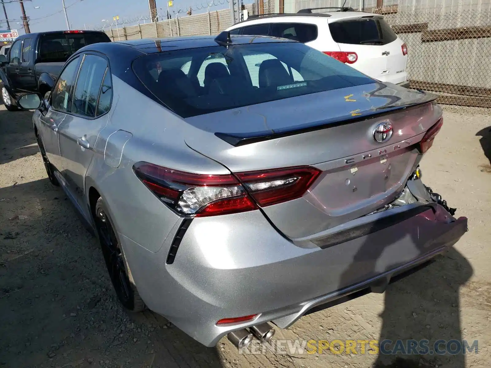 3 Photograph of a damaged car 4T1K61AK2MU482770 TOYOTA CAMRY 2021