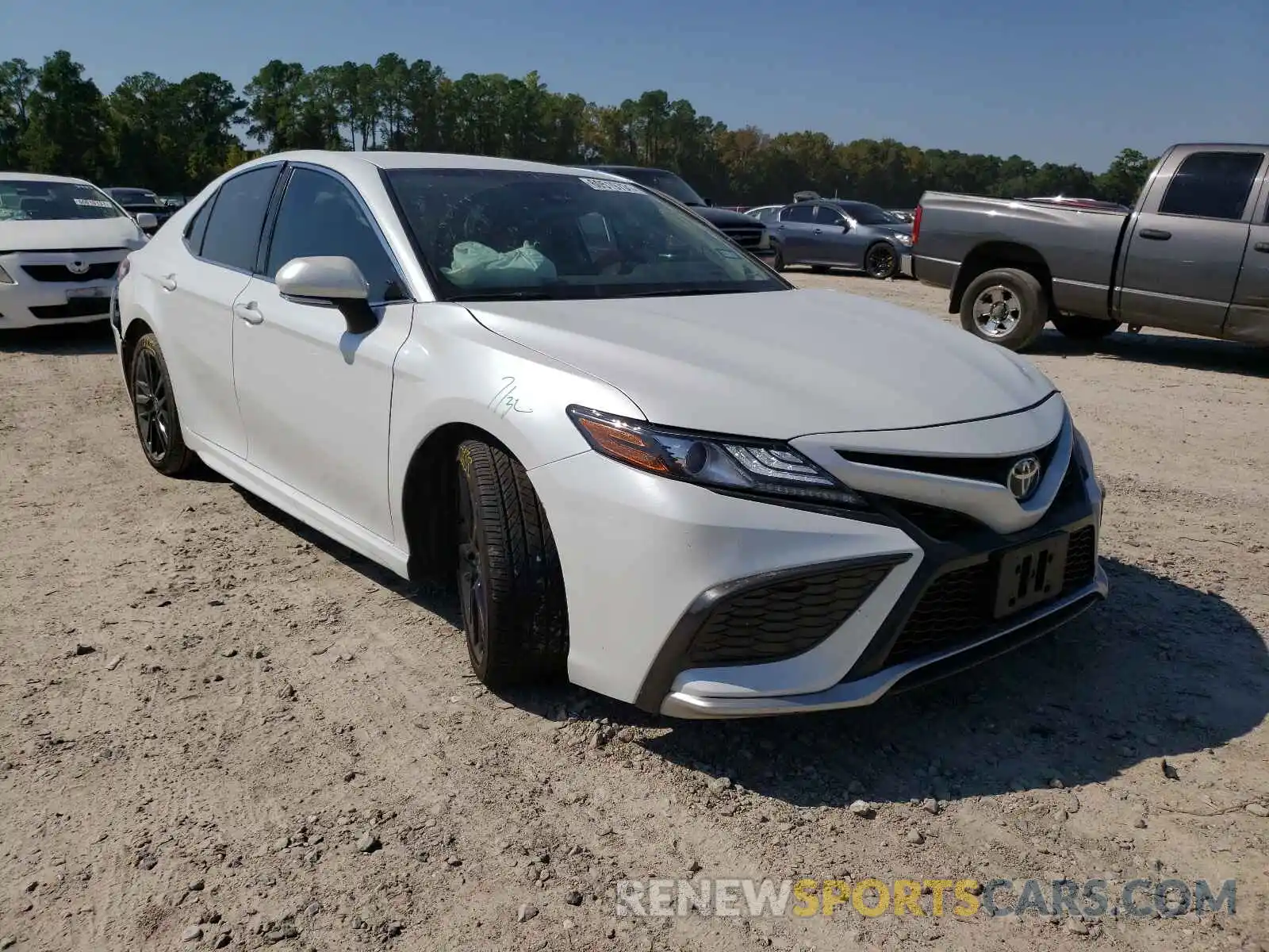 1 Photograph of a damaged car 4T1K61AK2MU577510 TOYOTA CAMRY 2021