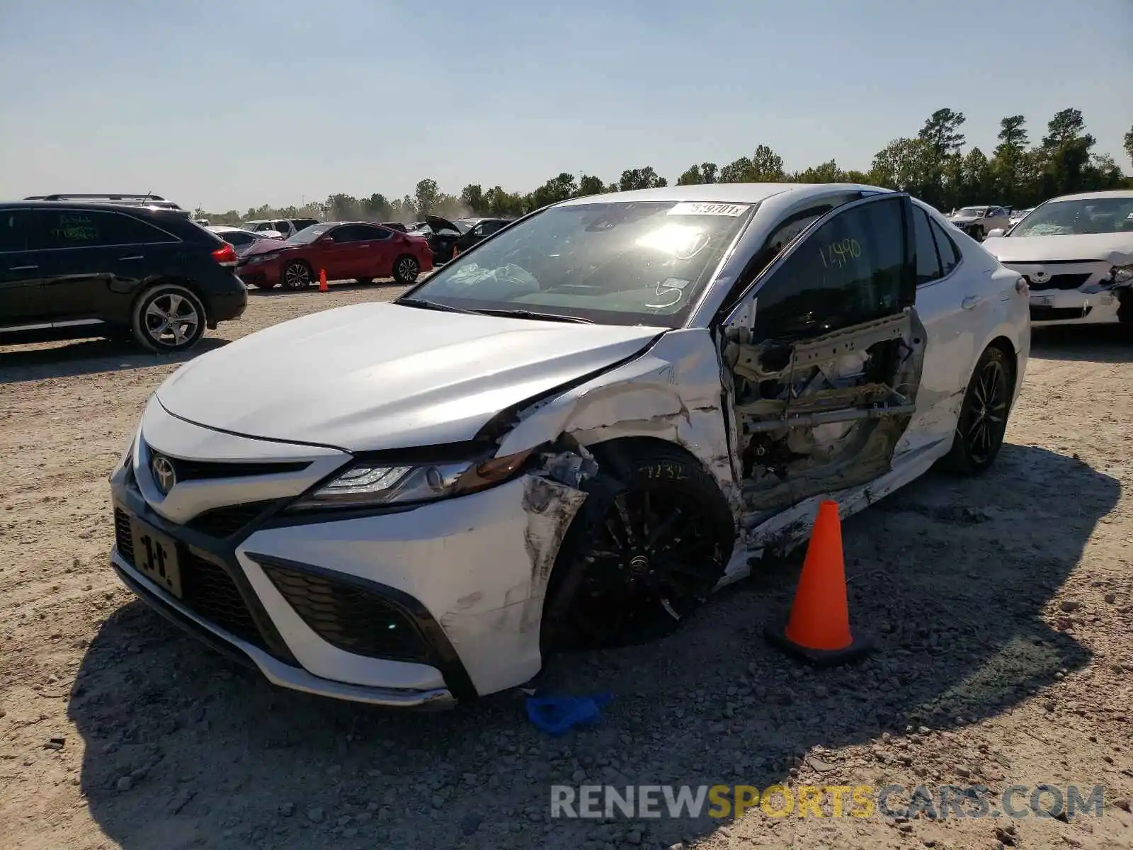 2 Photograph of a damaged car 4T1K61AK2MU577510 TOYOTA CAMRY 2021