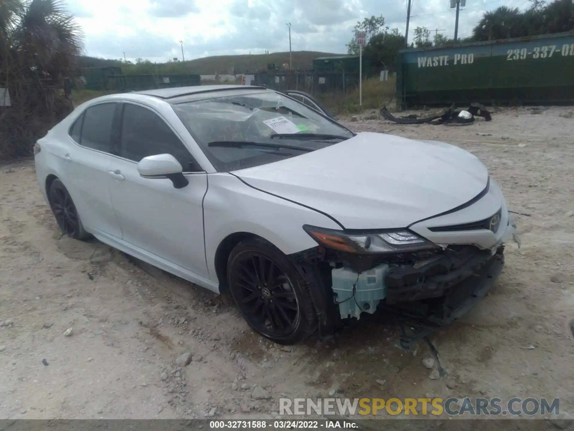 1 Photograph of a damaged car 4T1K61AK3MU415868 TOYOTA CAMRY 2021