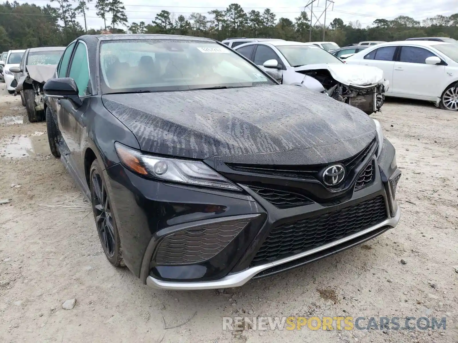 1 Photograph of a damaged car 4T1K61AK3MU418303 TOYOTA CAMRY 2021