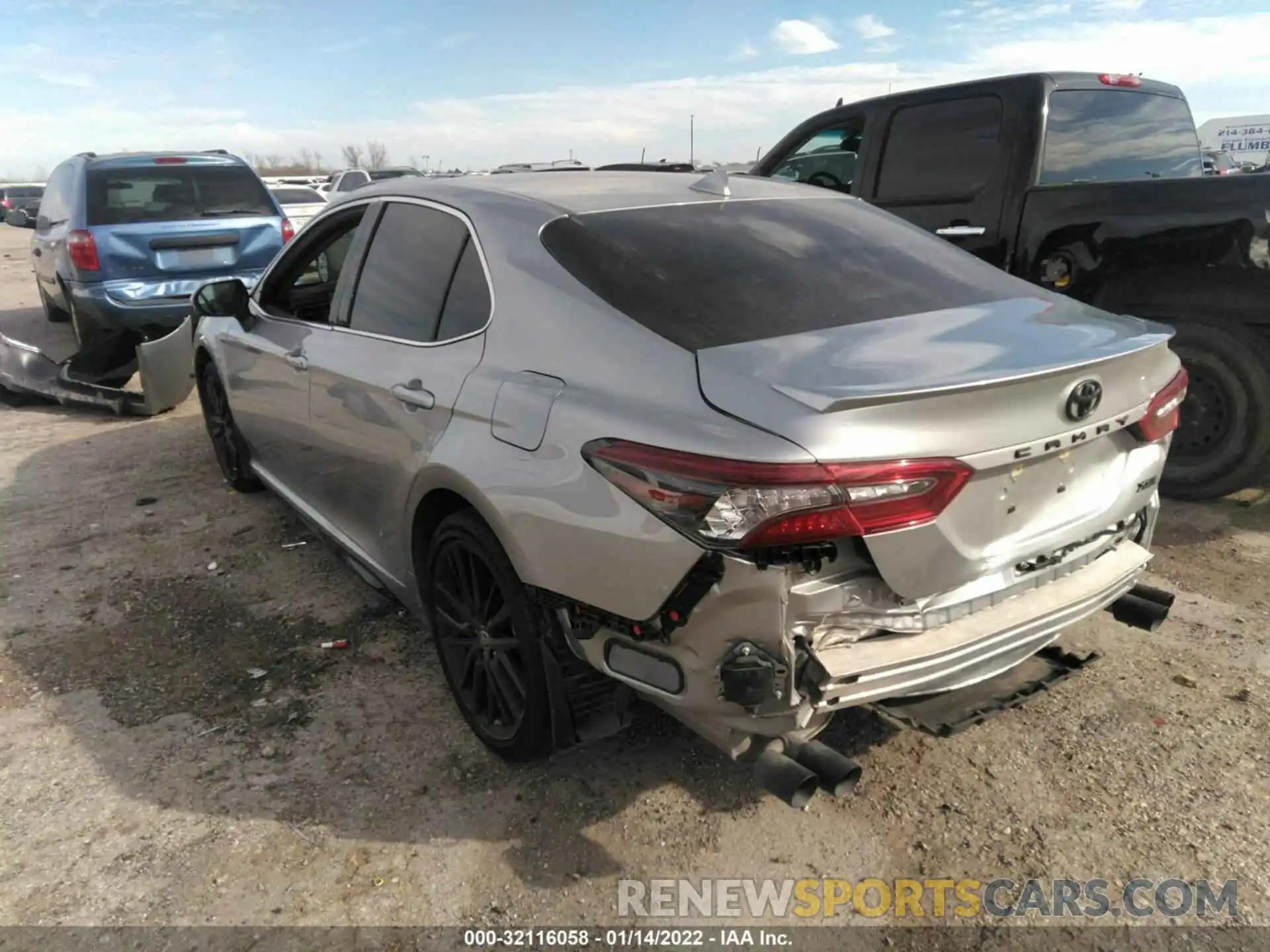 3 Photograph of a damaged car 4T1K61AK3MU421914 TOYOTA CAMRY 2021