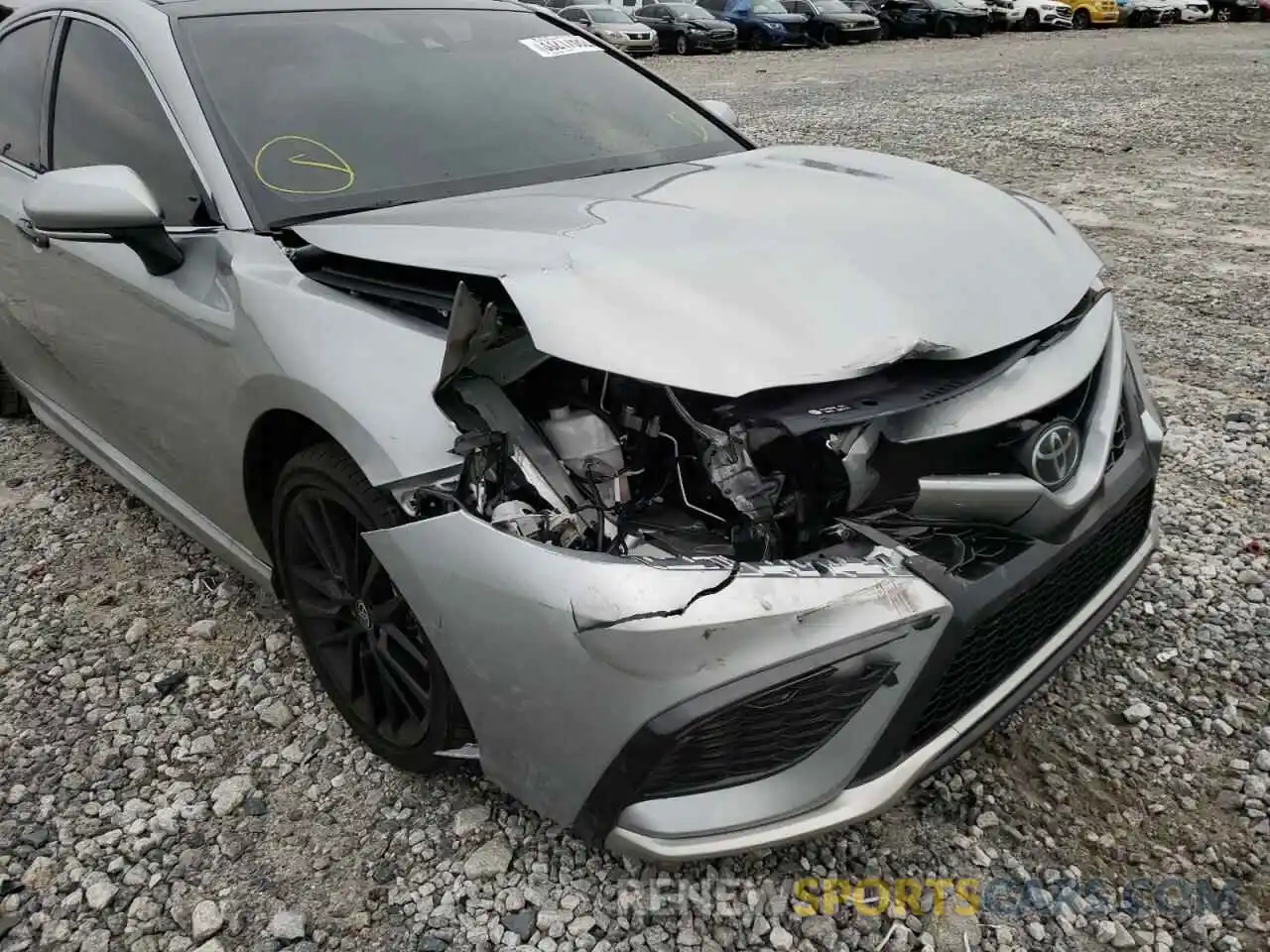 9 Photograph of a damaged car 4T1K61AK3MU465881 TOYOTA CAMRY 2021