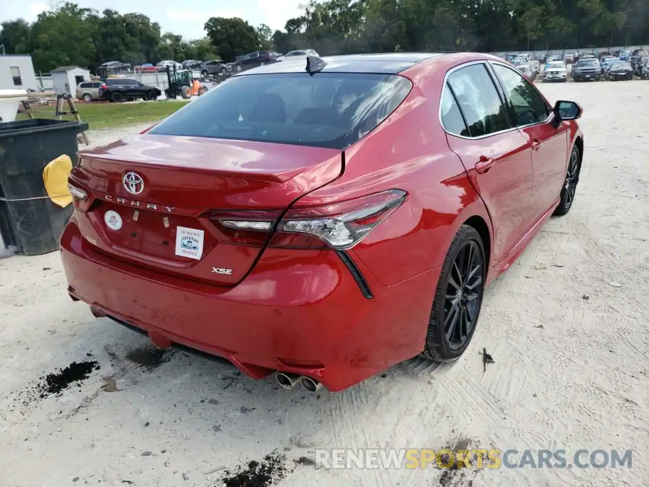 4 Photograph of a damaged car 4T1K61AK3MU481918 TOYOTA CAMRY 2021