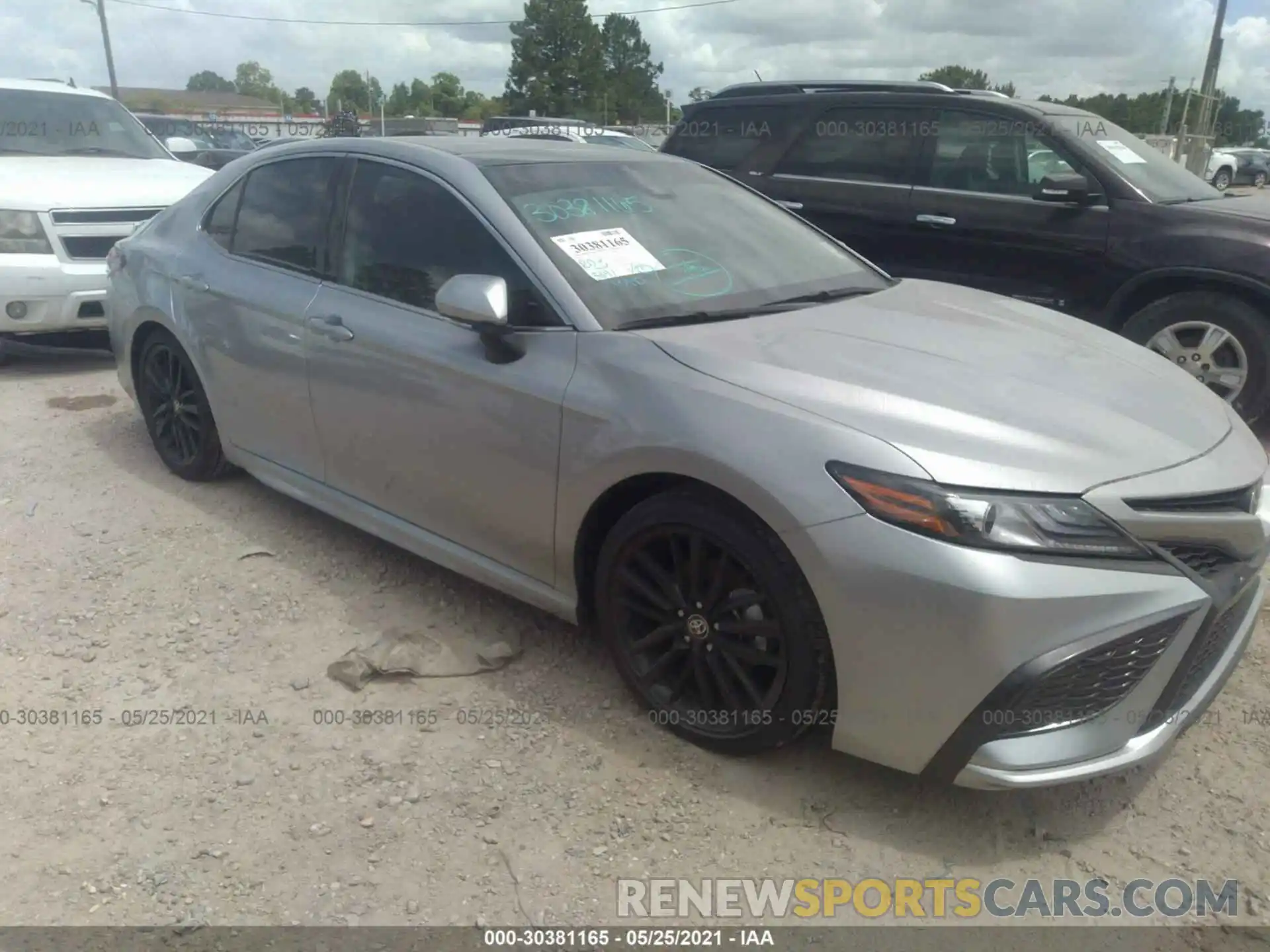 1 Photograph of a damaged car 4T1K61AK3MU525447 TOYOTA CAMRY 2021