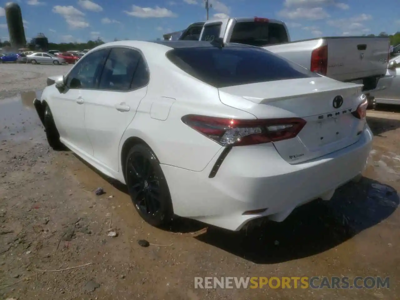 3 Photograph of a damaged car 4T1K61AK3MU548100 TOYOTA CAMRY 2021