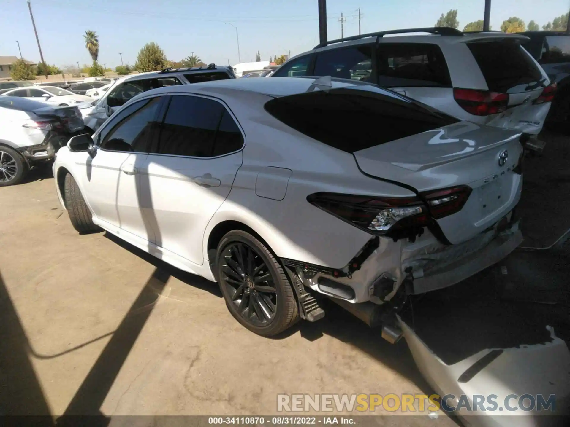 3 Photograph of a damaged car 4T1K61AK3MU560649 TOYOTA CAMRY 2021