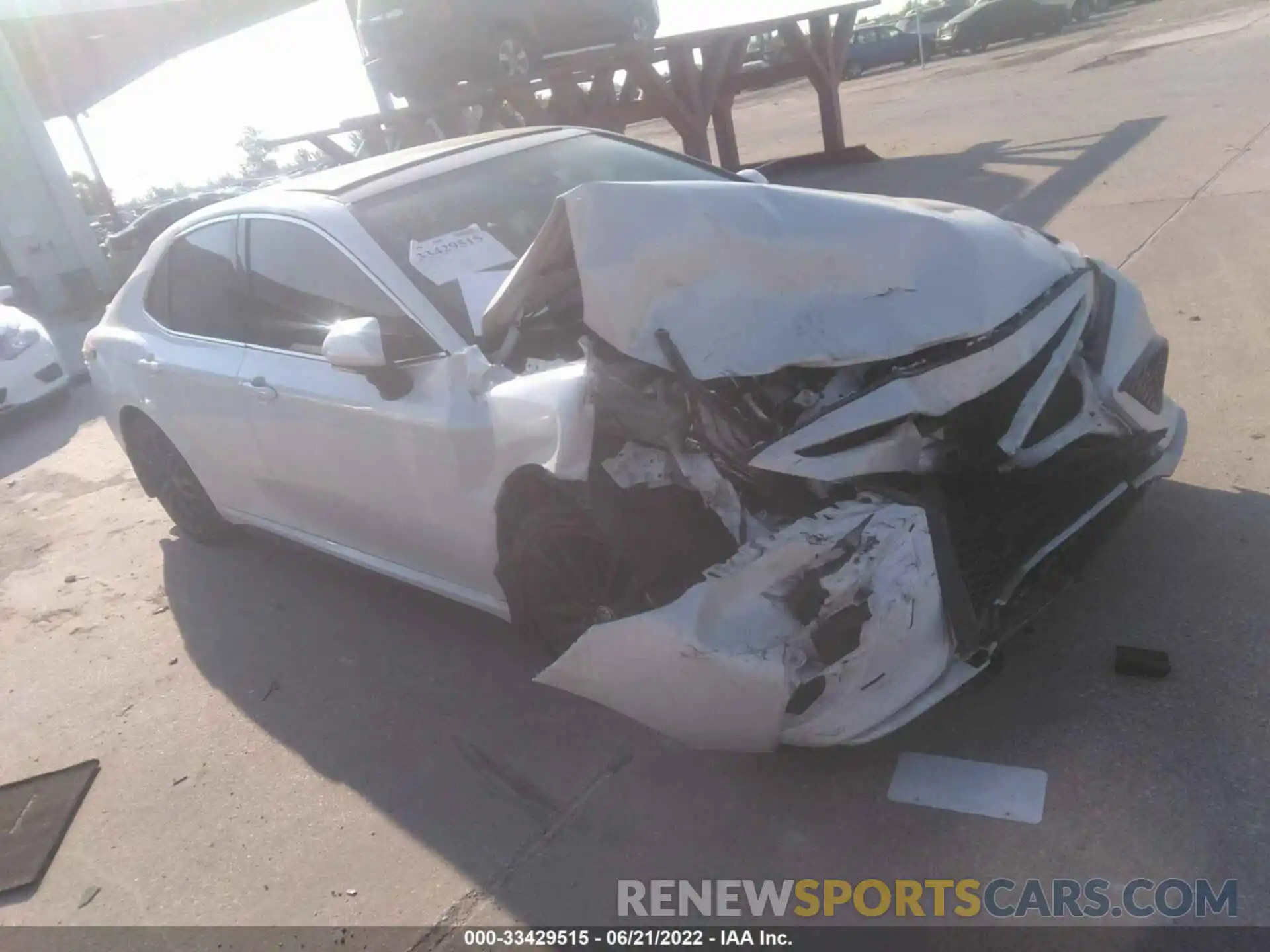 1 Photograph of a damaged car 4T1K61AK4MU405298 TOYOTA CAMRY 2021