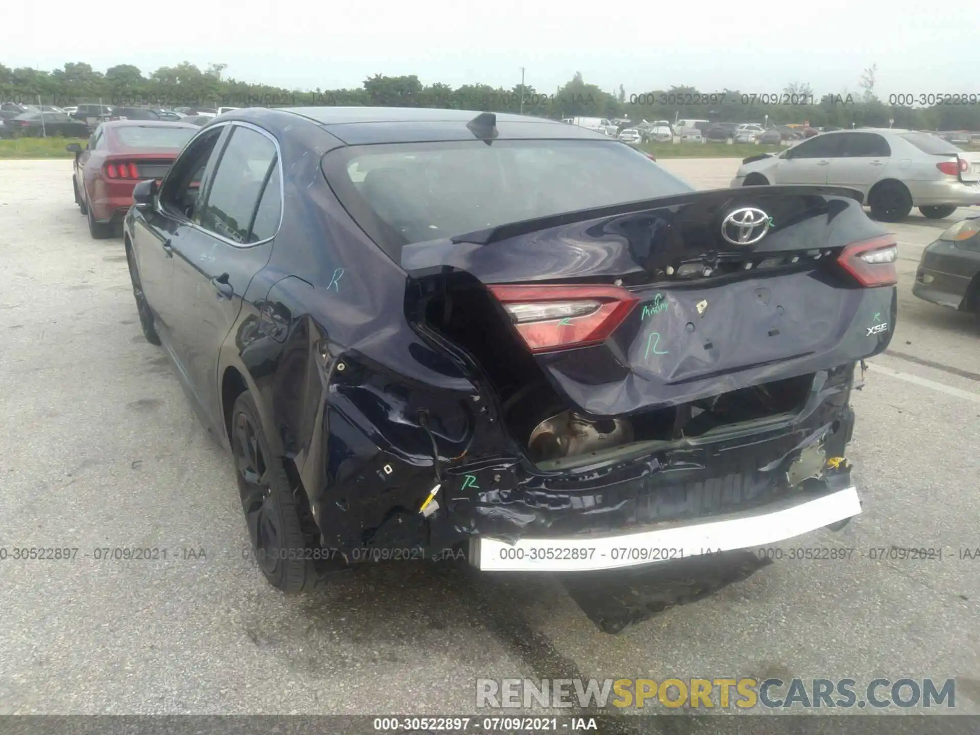 6 Photograph of a damaged car 4T1K61AK4MU424496 TOYOTA CAMRY 2021