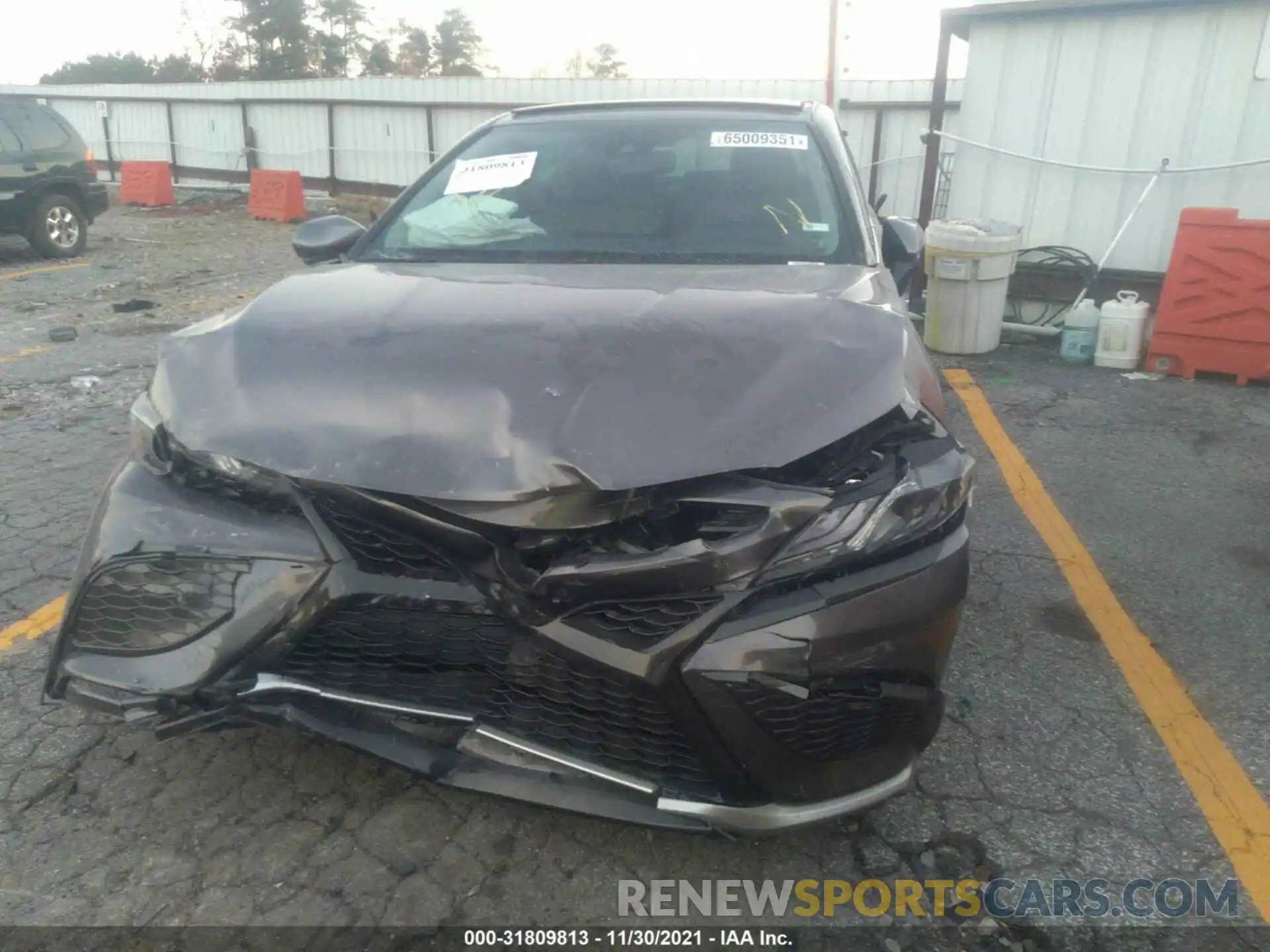 6 Photograph of a damaged car 4T1K61AK4MU424711 TOYOTA CAMRY 2021