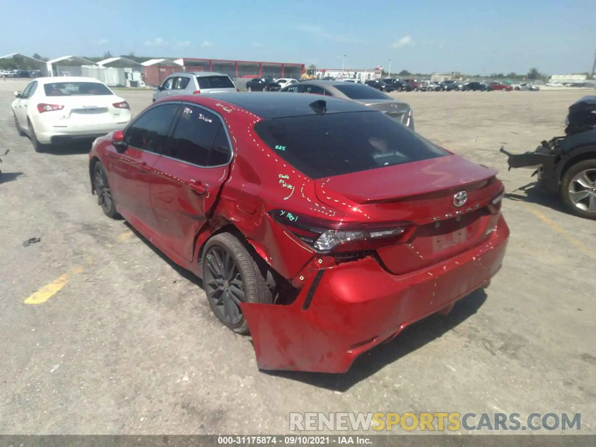 3 Photograph of a damaged car 4T1K61AK4MU436728 TOYOTA CAMRY 2021