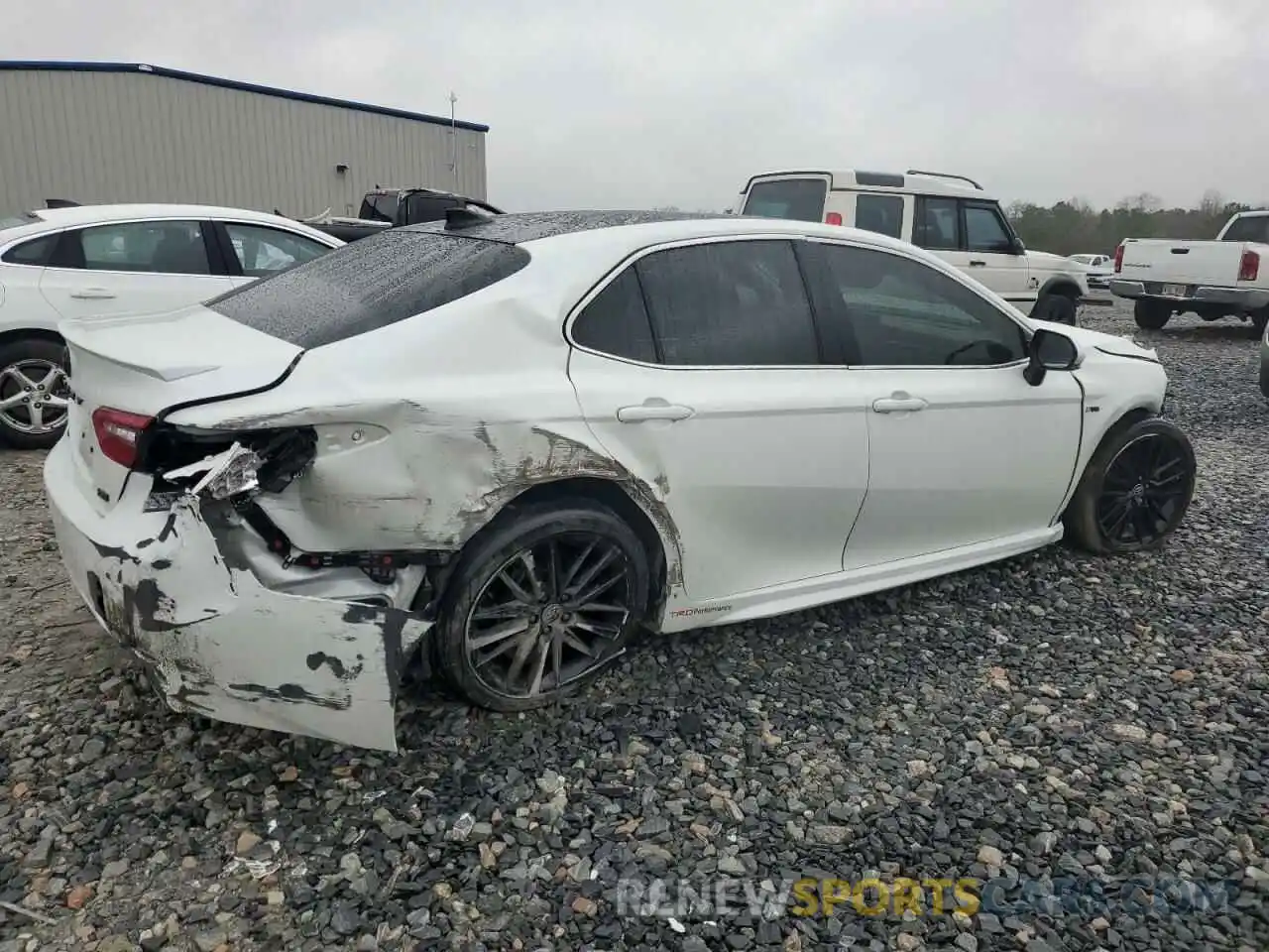 3 Photograph of a damaged car 4T1K61AK4MU476453 TOYOTA CAMRY 2021